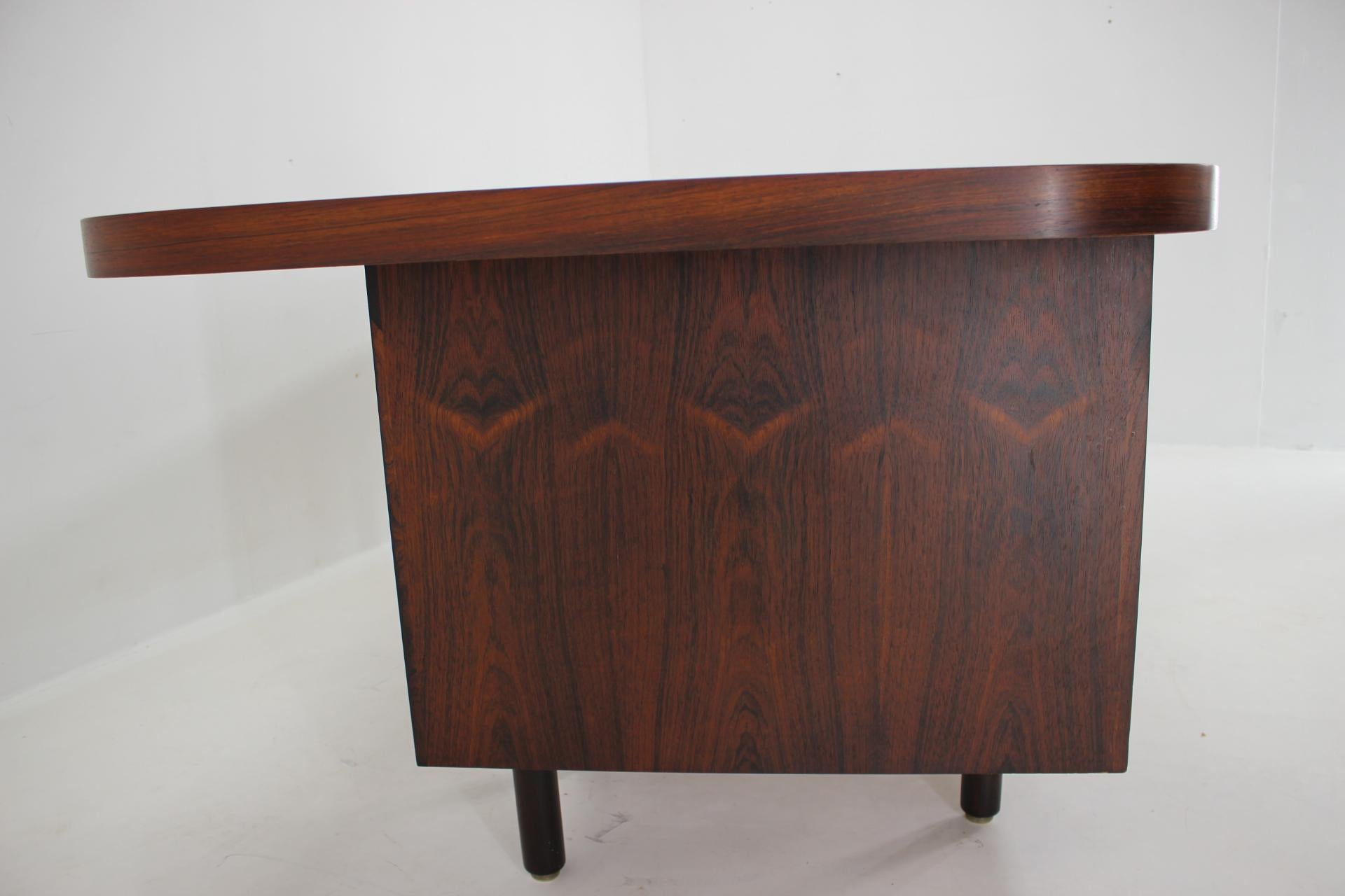 1960s Large Exclusive Free Standing Palisander Desk For Sale 1