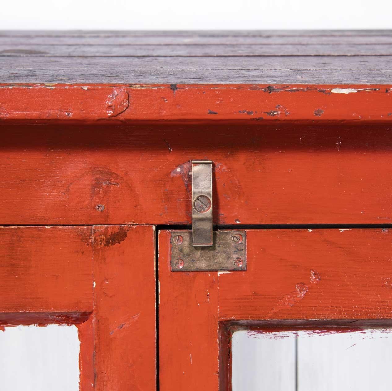 Grande armoire de rangement pour foyers des années 1960 en vente 9