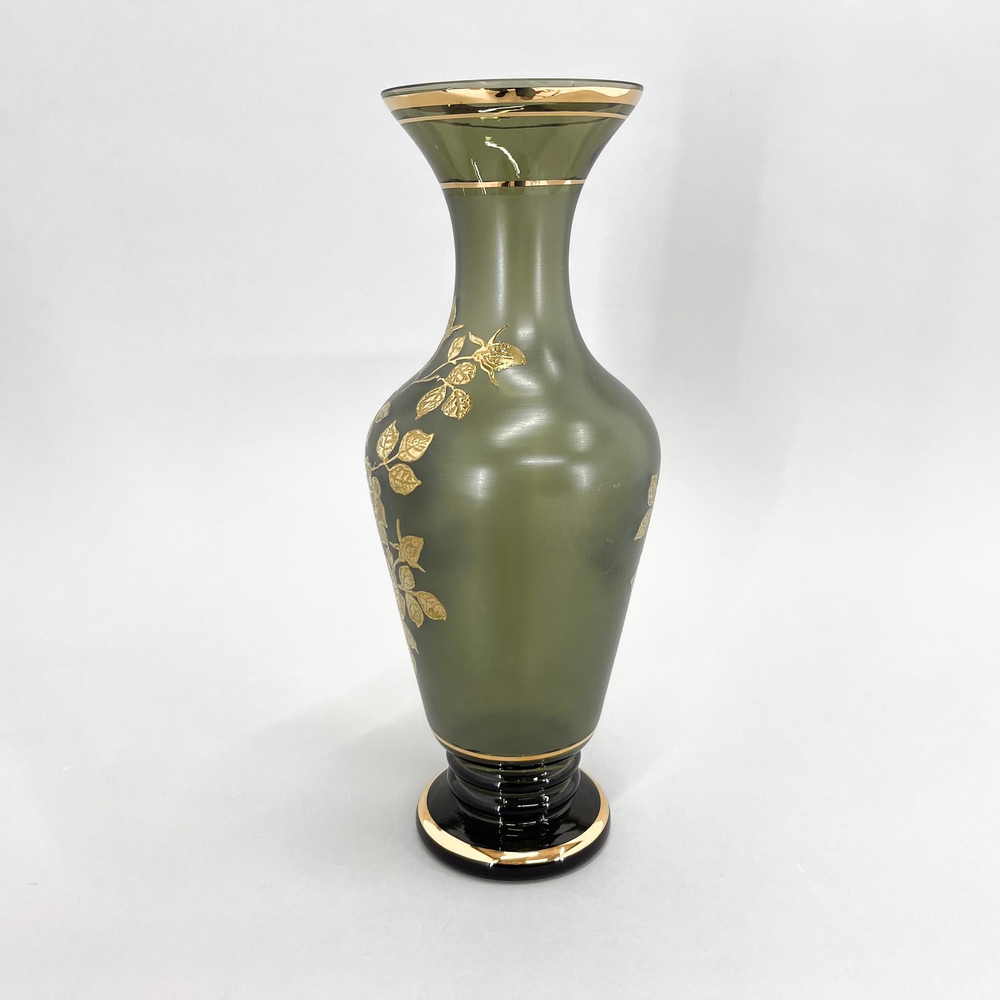 1960s Large Green Glass Vase with Golden Decor In Good Condition For Sale In Praha, CZ