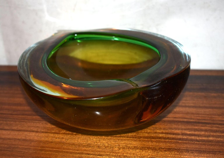 Italian 1960s Large Heart Shaped Murano Glass Ashtray Bowl For Sale