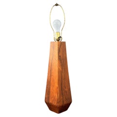 1960 Grande lampada da tavolo esagonale in palissandro danese Mid Century