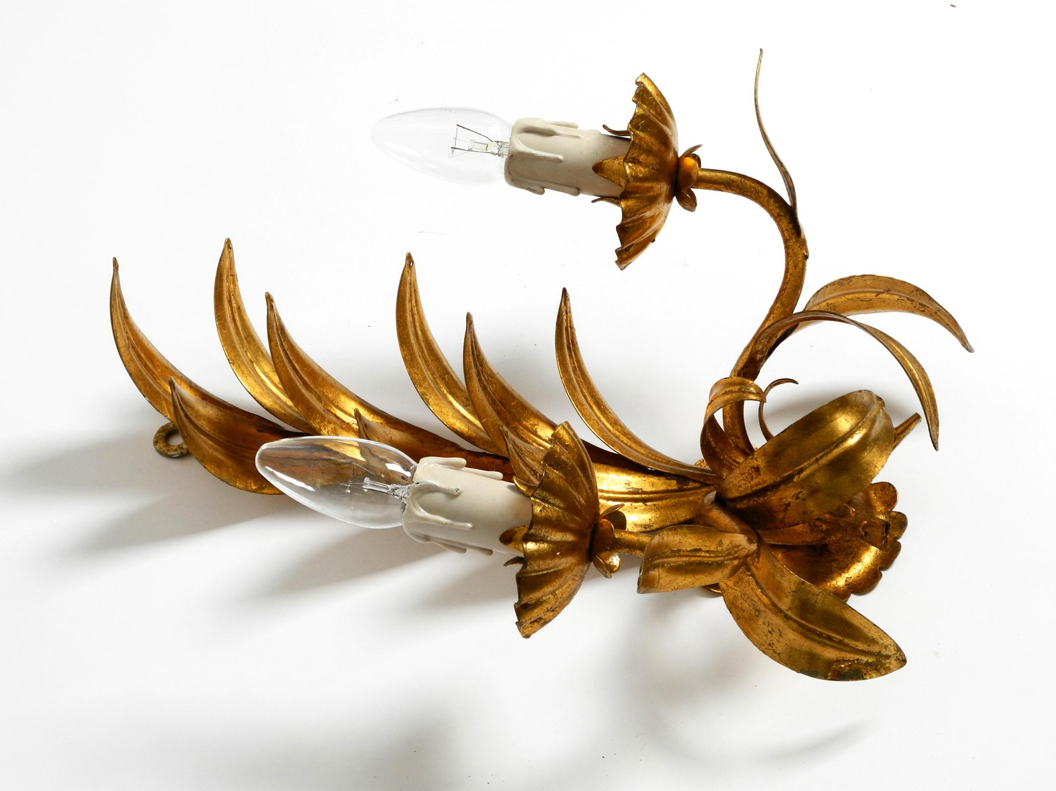 Mid-20th Century 1960s, Large Italian Gilded Florentine Wall Lamp For Sale