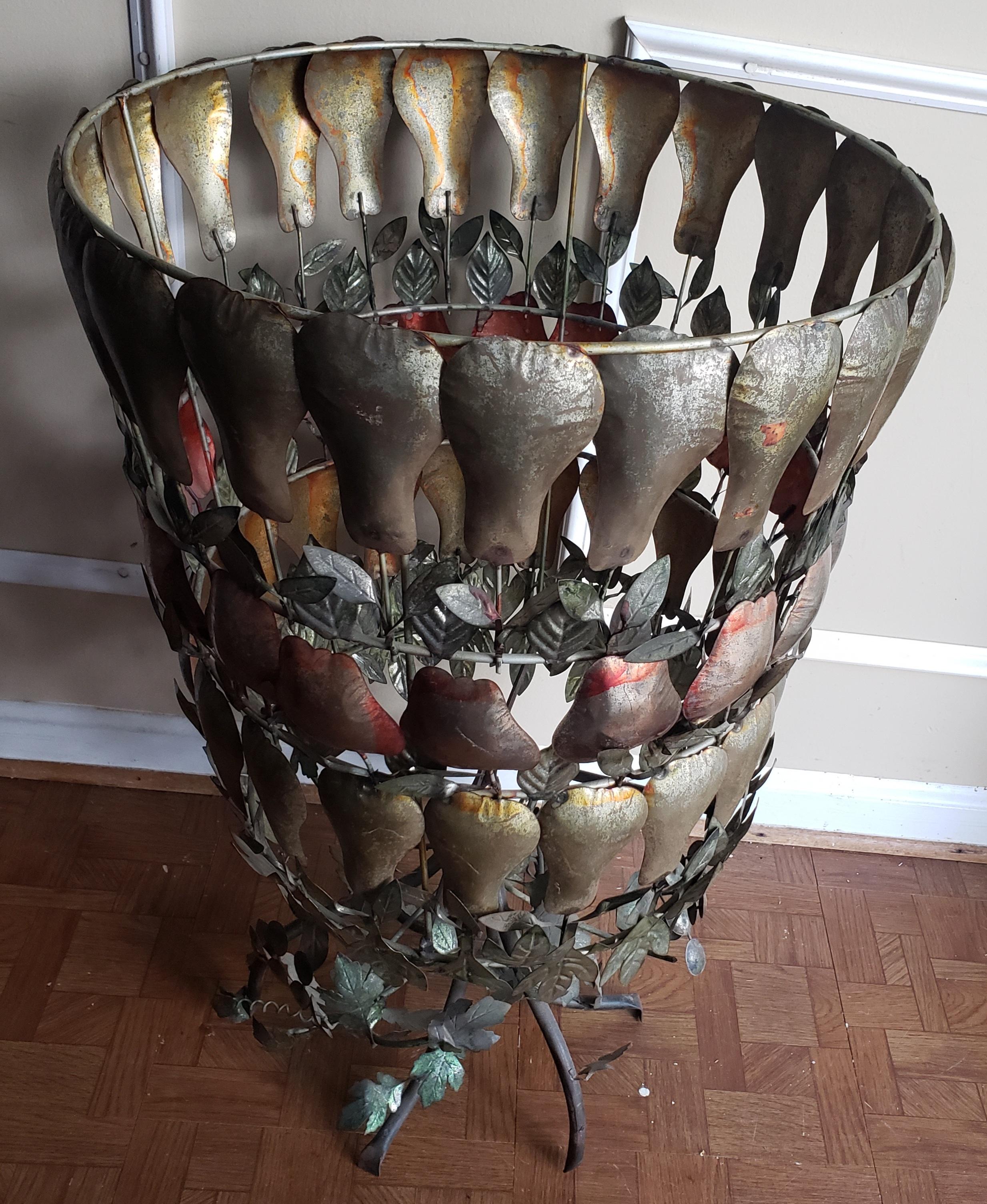 1960s Large Italian Handmade Iron and Tole Decorative Fruit and Leaf Vase Stand For Sale 1