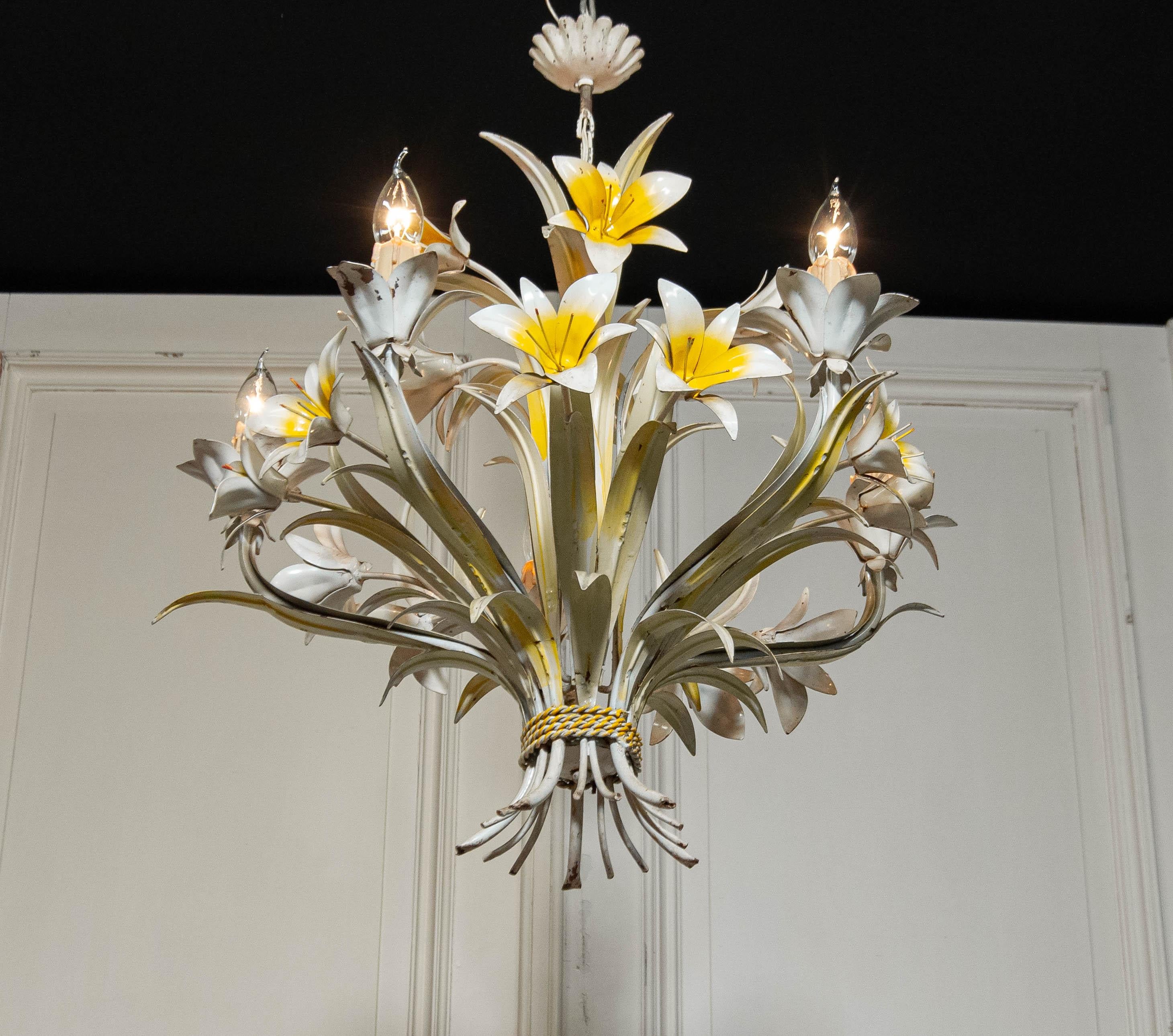 Lampadario Lely Tole in metallo anni '60 di grandi dimensioni in vendita 1