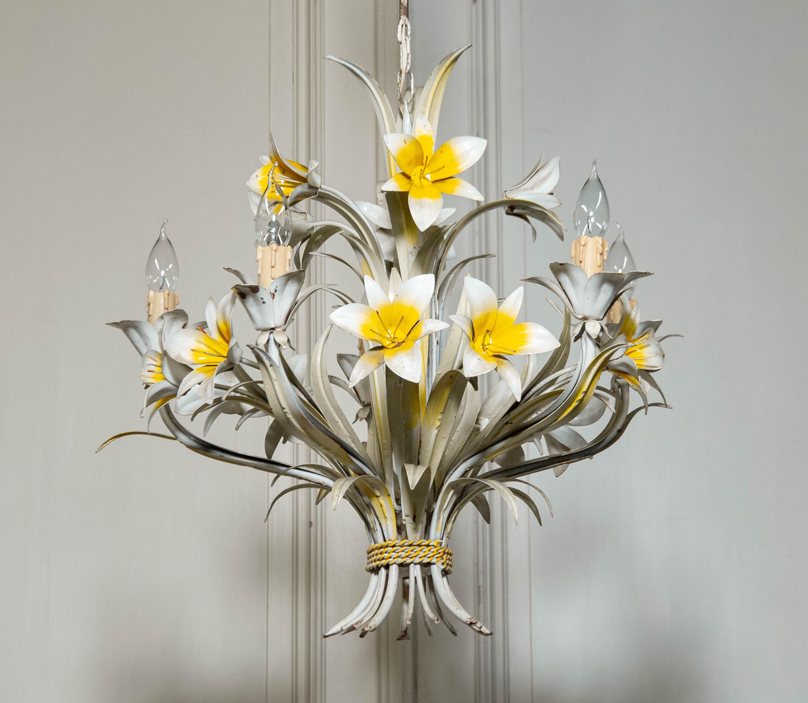 Lampadario Lely Tole in metallo anni '60 di grandi dimensioni in vendita 2