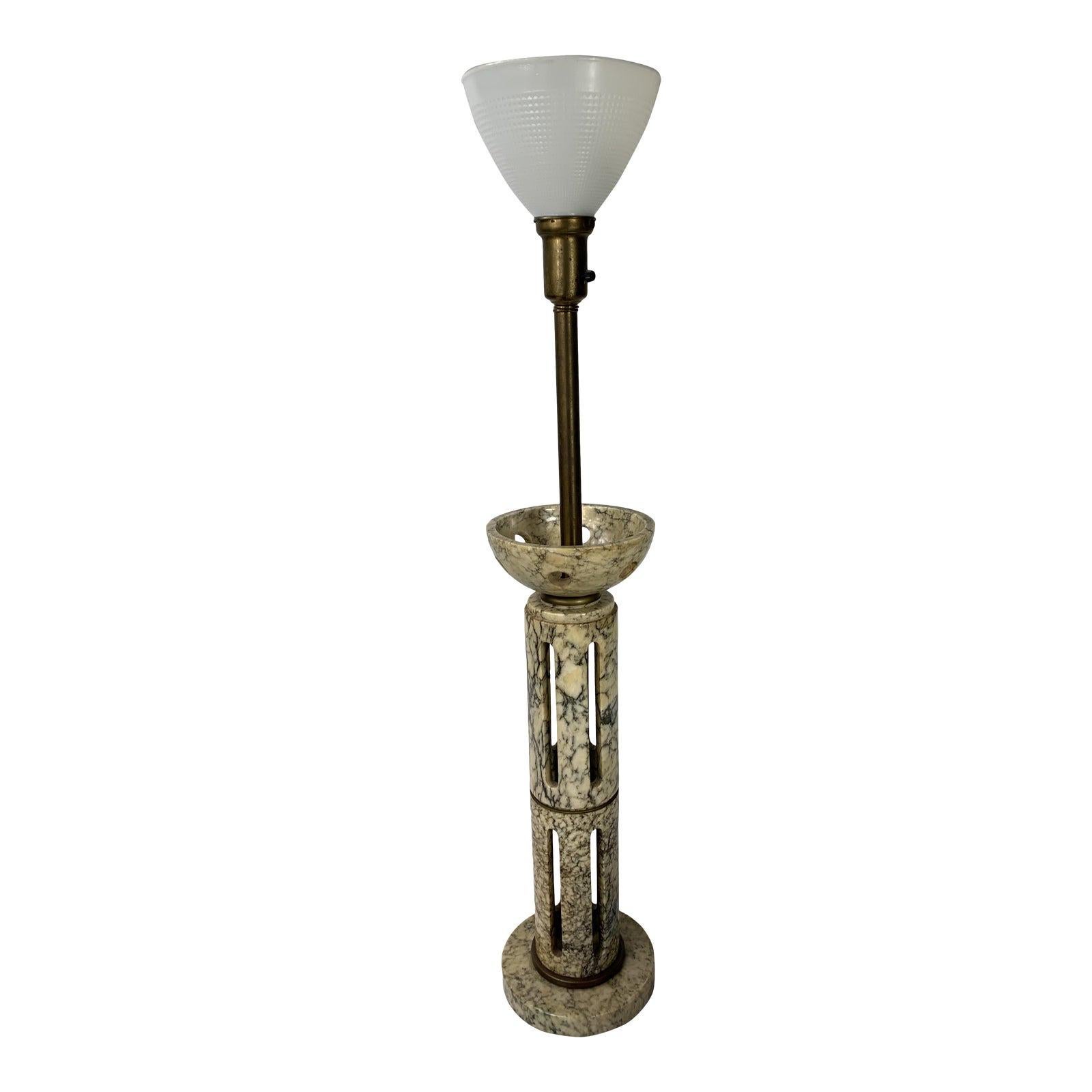 Große Mid-Century Modern-Tischlampe aus Alabaster, 1960er Jahre im Angebot