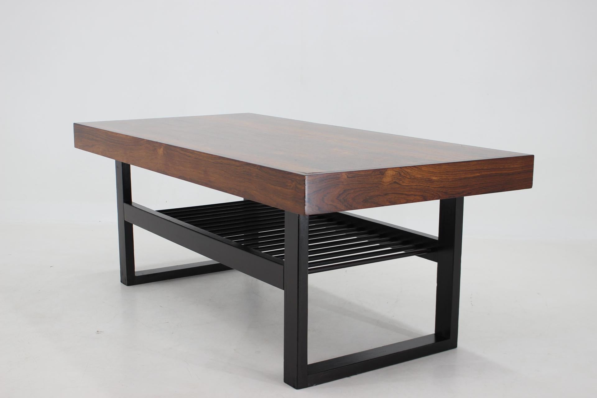 1960s Large Palisander Coffee Table Denmark In Good Condition For Sale In Praha, CZ