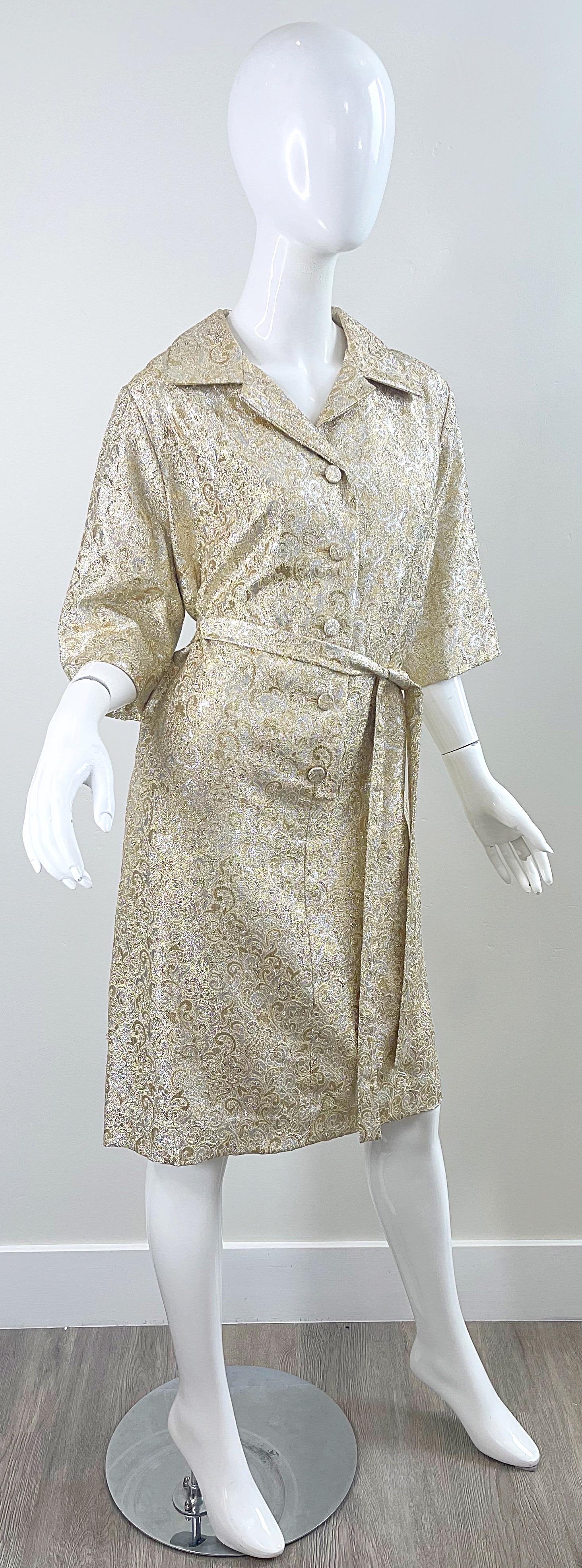1960s Large Plus Size Gold Silver Silk Brocade Vintage 60s Belted Shirt Dress For Sale 2