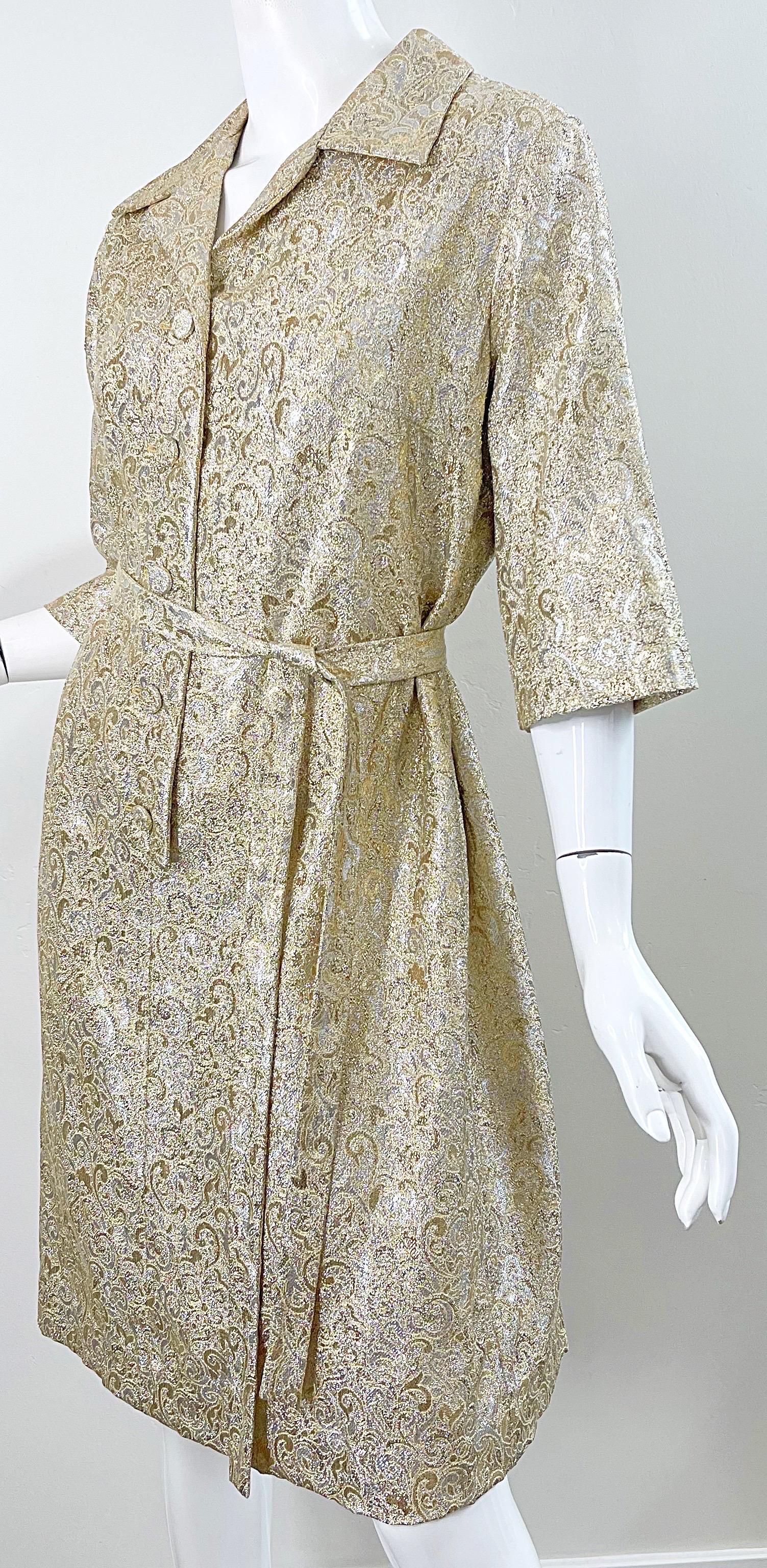 1960s Large Plus Size Gold Silver Silk Brocade Vintage 60s Belted Shirt Dress For Sale 5