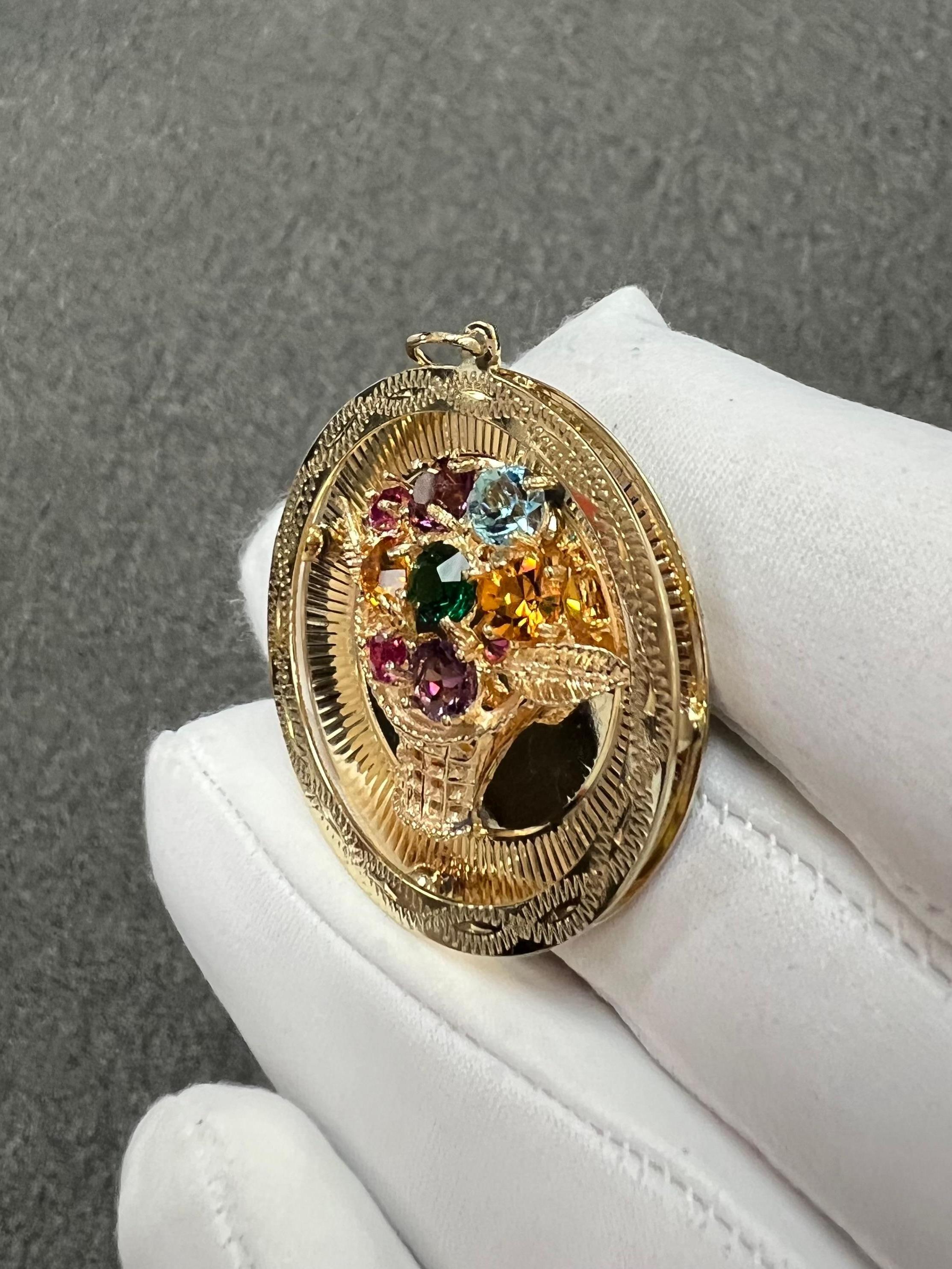 Cesto di pietre a forma di scatola d'ombra grande degli anni '60 in oro giallo 14k - ciondolo charme in vendita 4