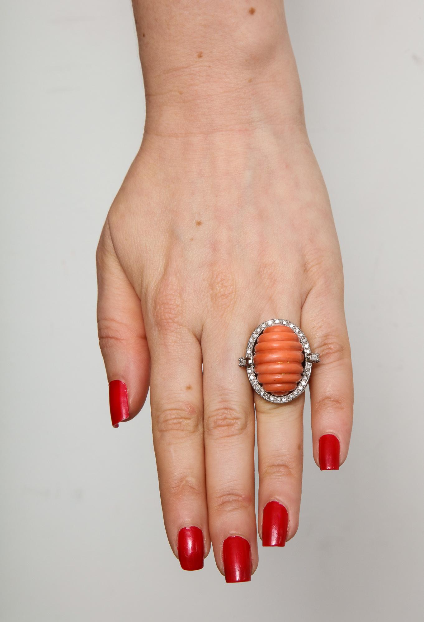 1960s Large Shrimp Fluted Coral with Diamonds Gold Cocktail Ring For Sale 3
