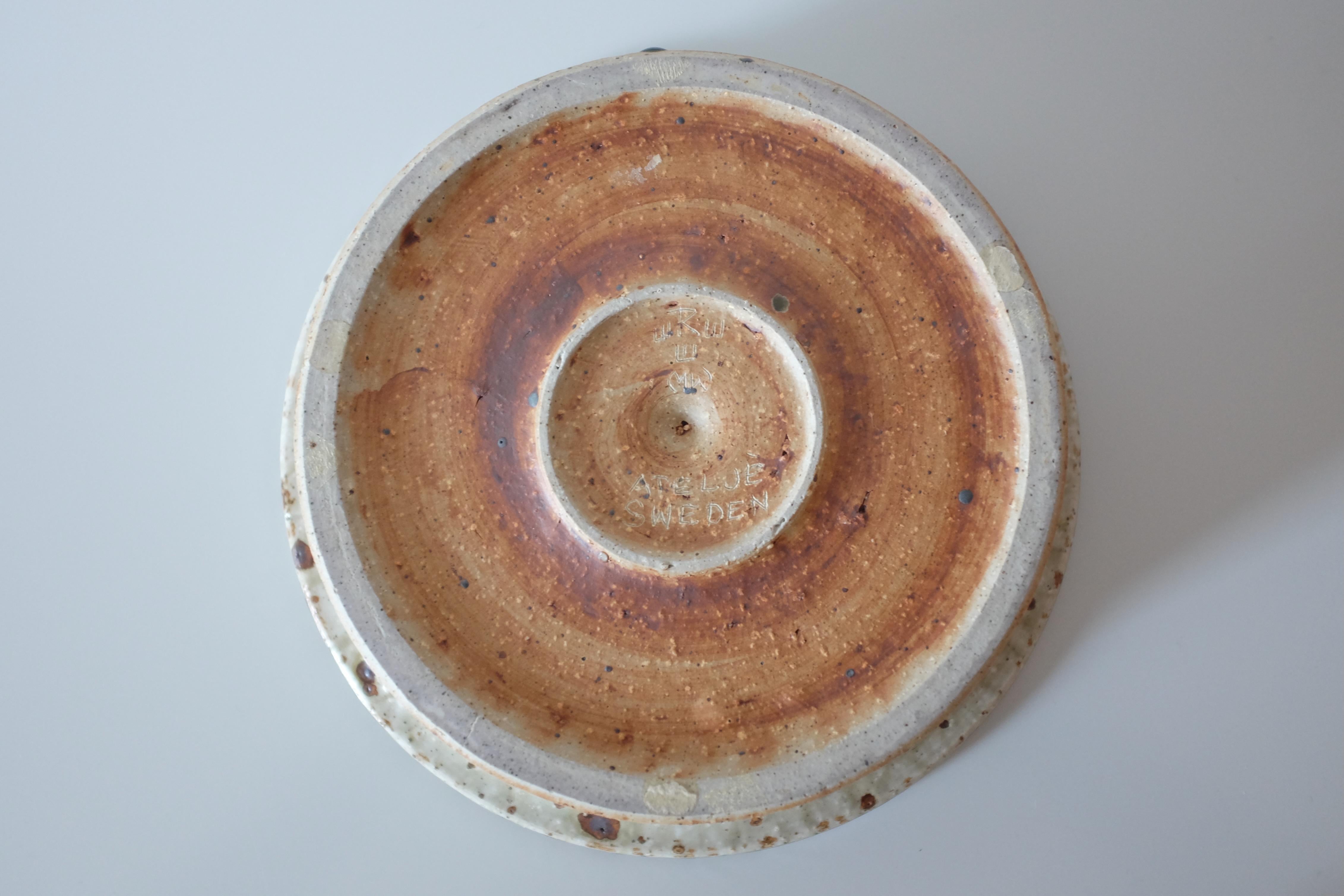 1960s Large Stoneware Plate by Marianne Westman For Sale 1