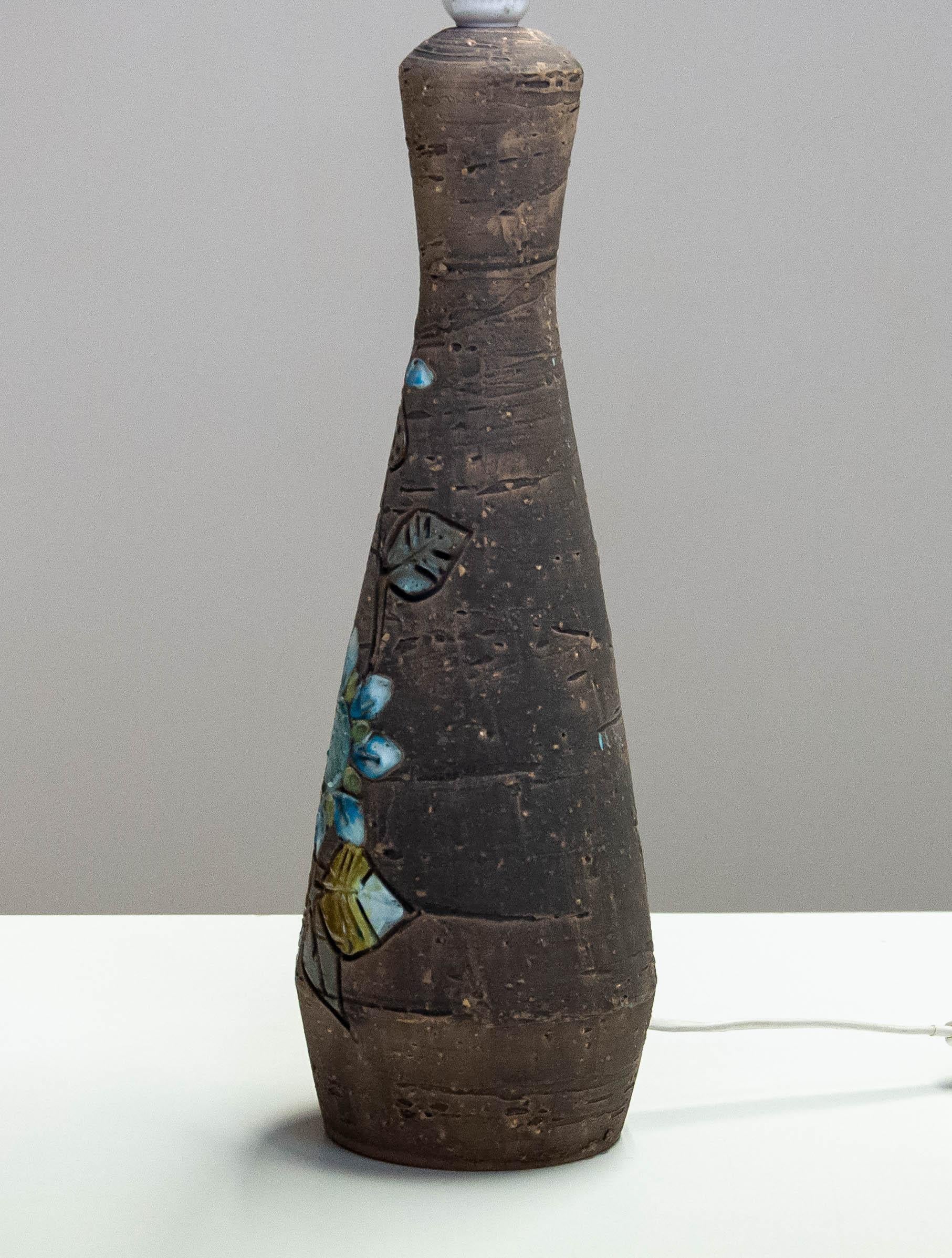 Milieu du XXe siècle Grande lampe de bureau en grès des années 1960 par Tilgmans Keramic ,  Suède en vente