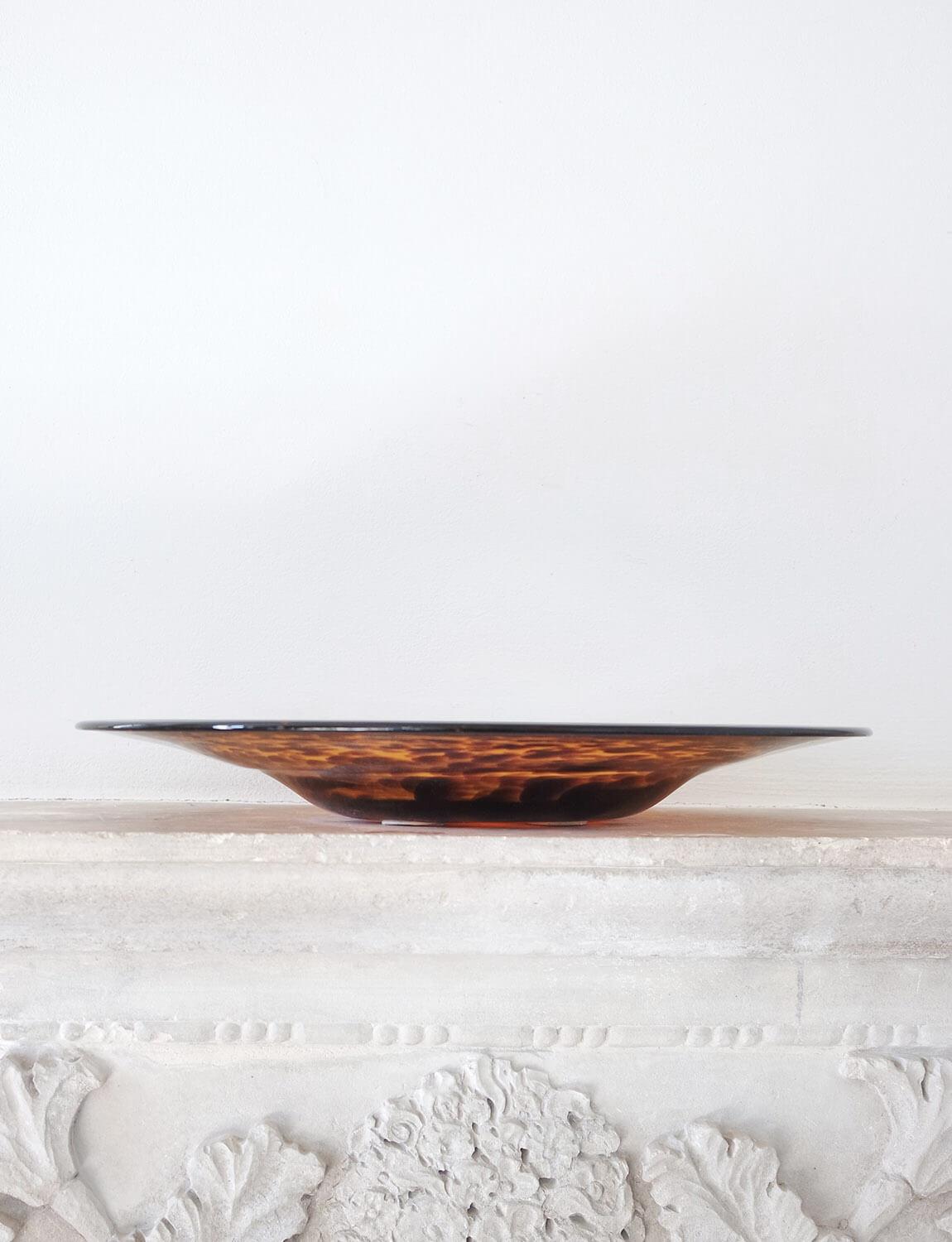 1960s Large Italian Tortoiseshell Empoli Glass Plate In Good Condition In Roma, IT