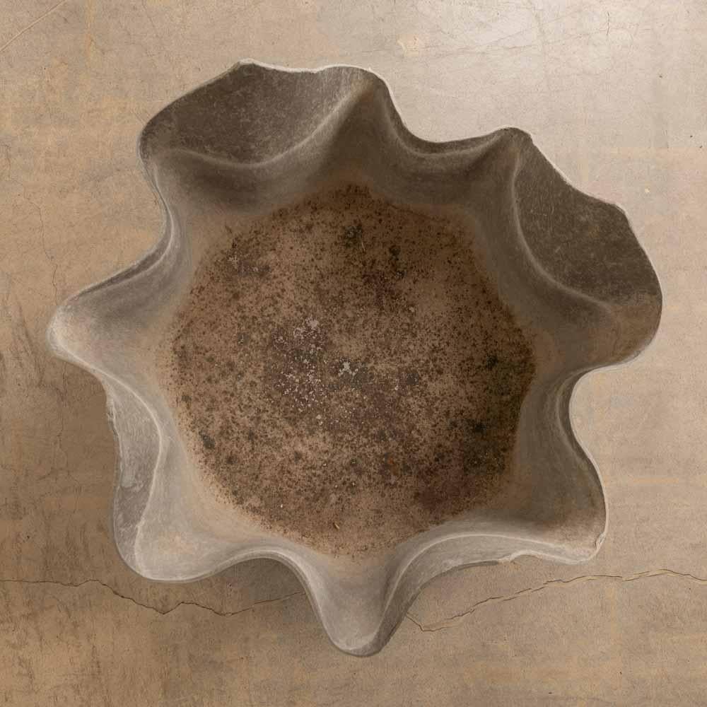 1960's Large Willy Guhl Concrete Handkerchief Planter For Sale 1