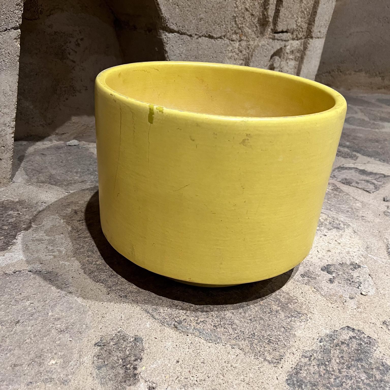 Américain Grande jardinière jaune des années 1960, poterie d'art architecturale Gainey en vente