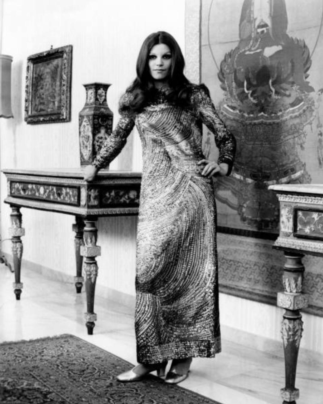 1960 Lauretta Alta Moda Robe à paillettes bleu et violet en vente 6