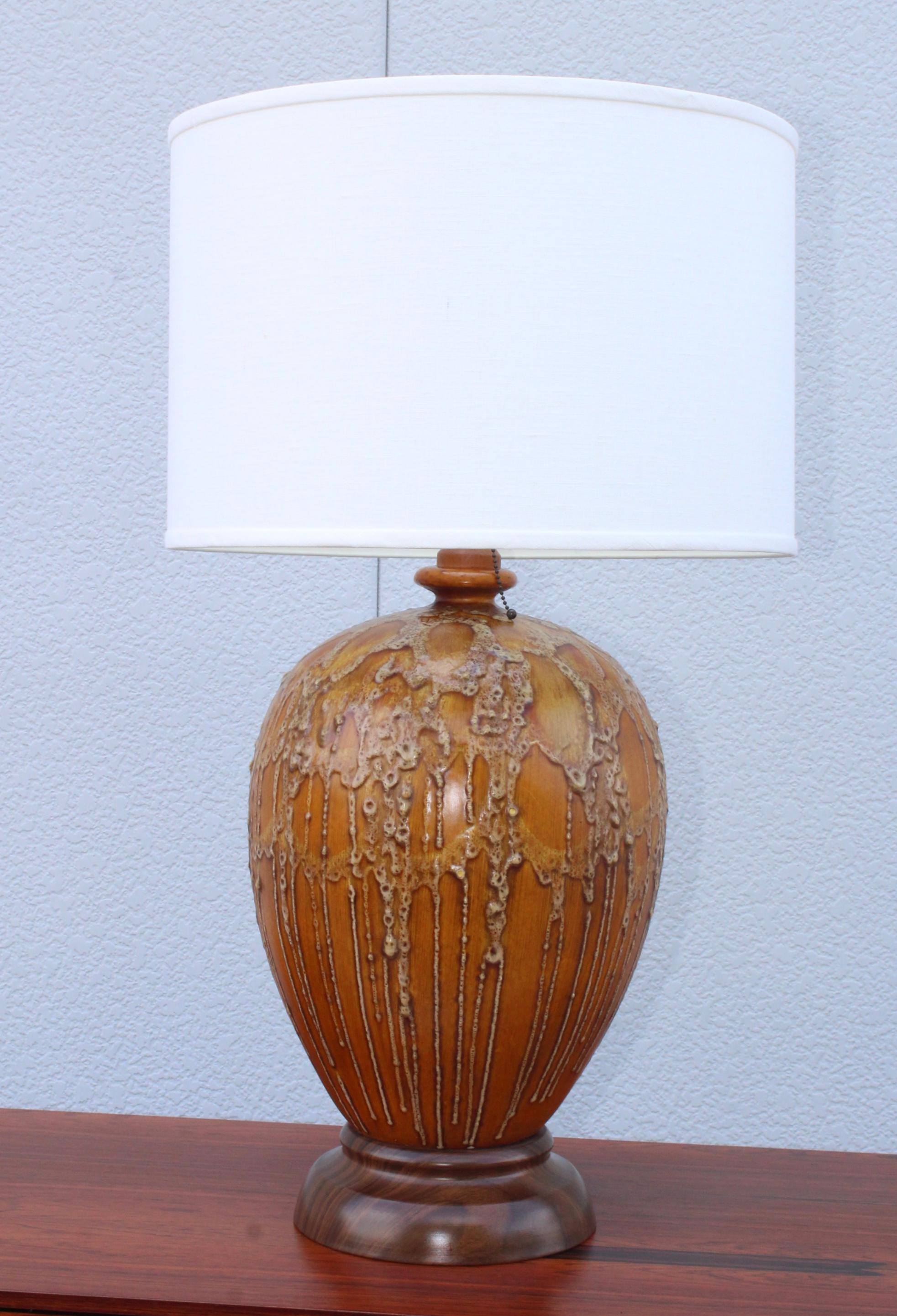 1960s large lava glassed German table lamp.

Shade for photography only.

Height to light socket 26''