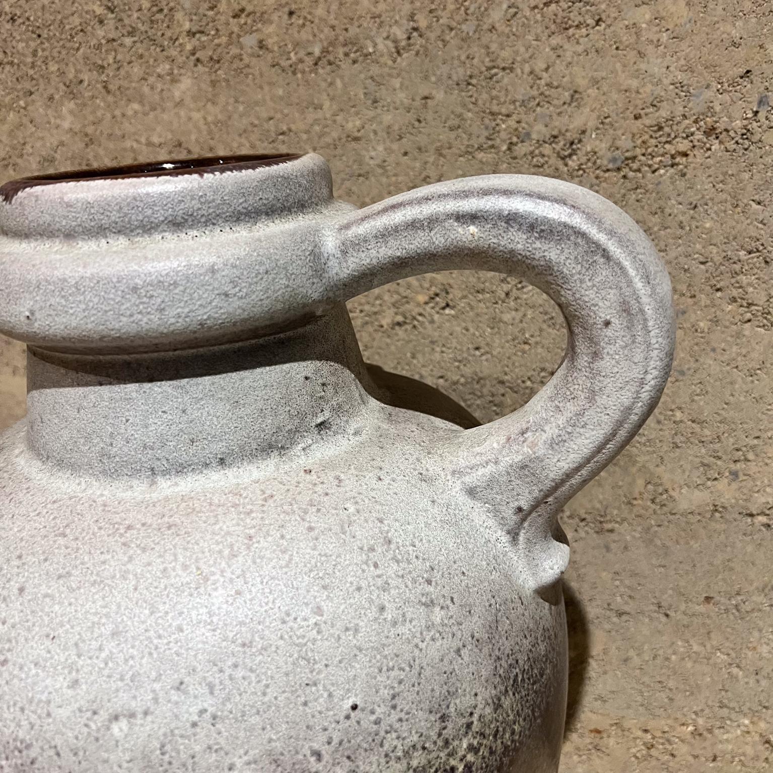 1960 Lava Stripe Pottery Vessel Jug Germania Ovest In condizioni buone in vendita a Chula Vista, CA