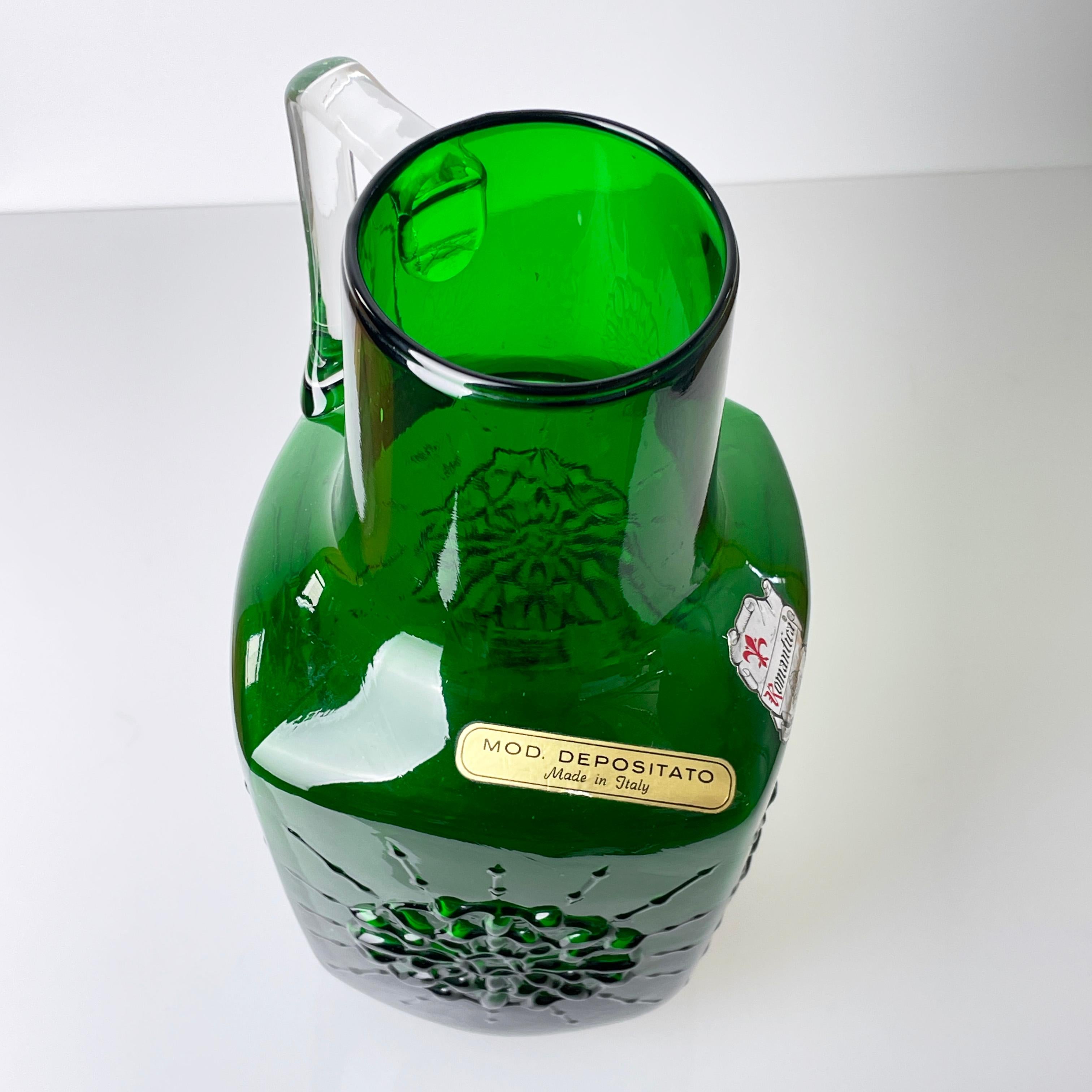 1960's Lavorazione A Mano, Italy emerald green glass vase For Sale 11