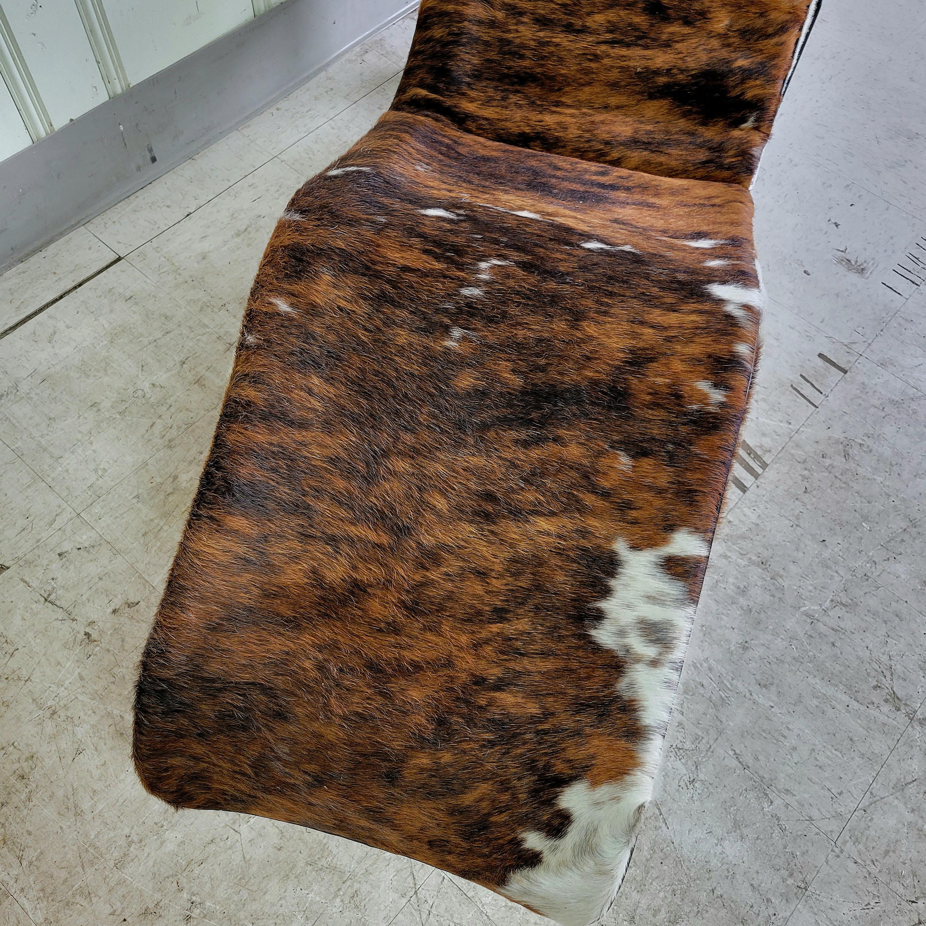 Mid-Century Modern 1960s Le Corbusier LC4 Pony Hide Chaise Lounge Cassina