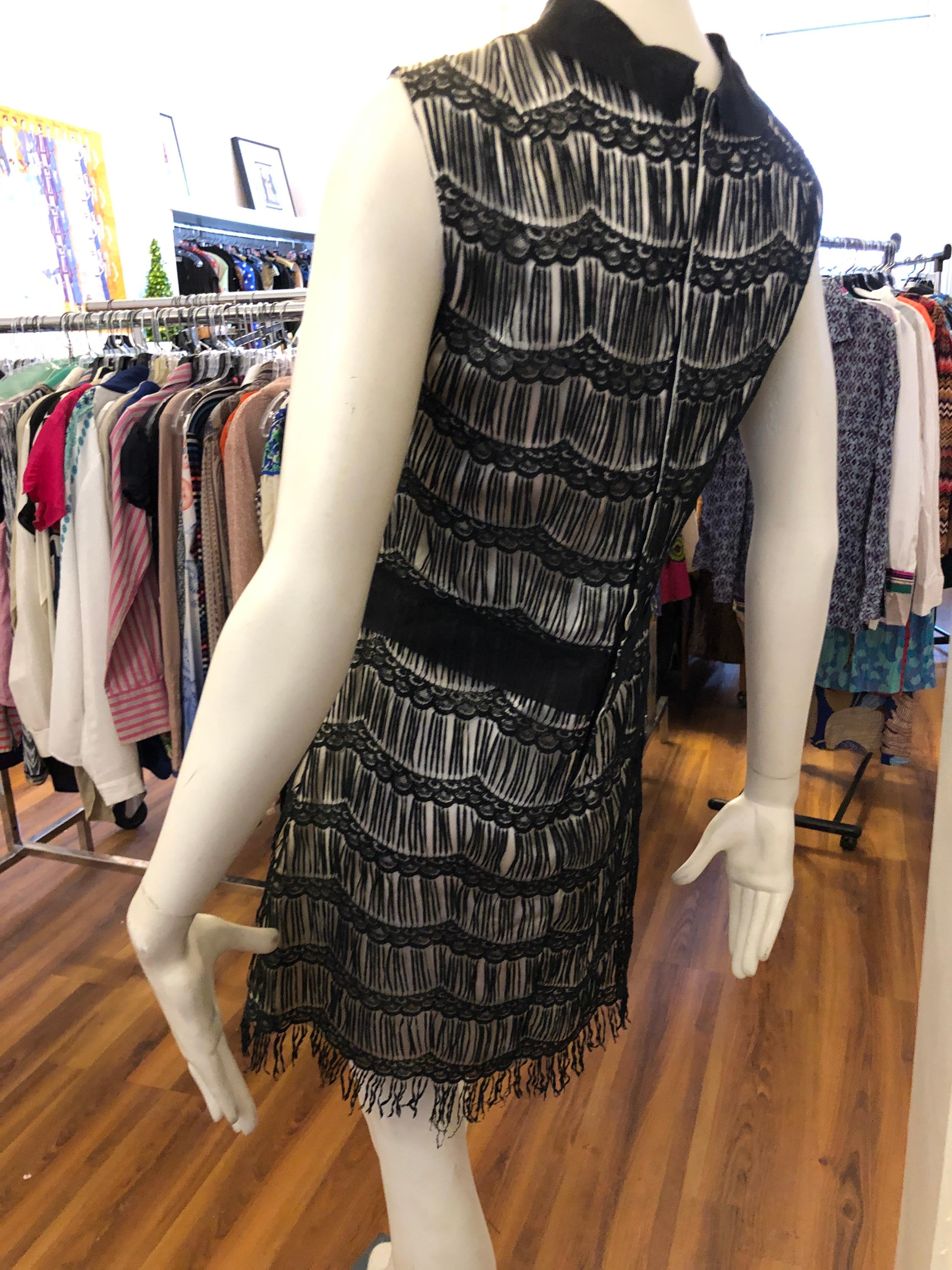 Black 1960s Le Signe de Paris HEKO