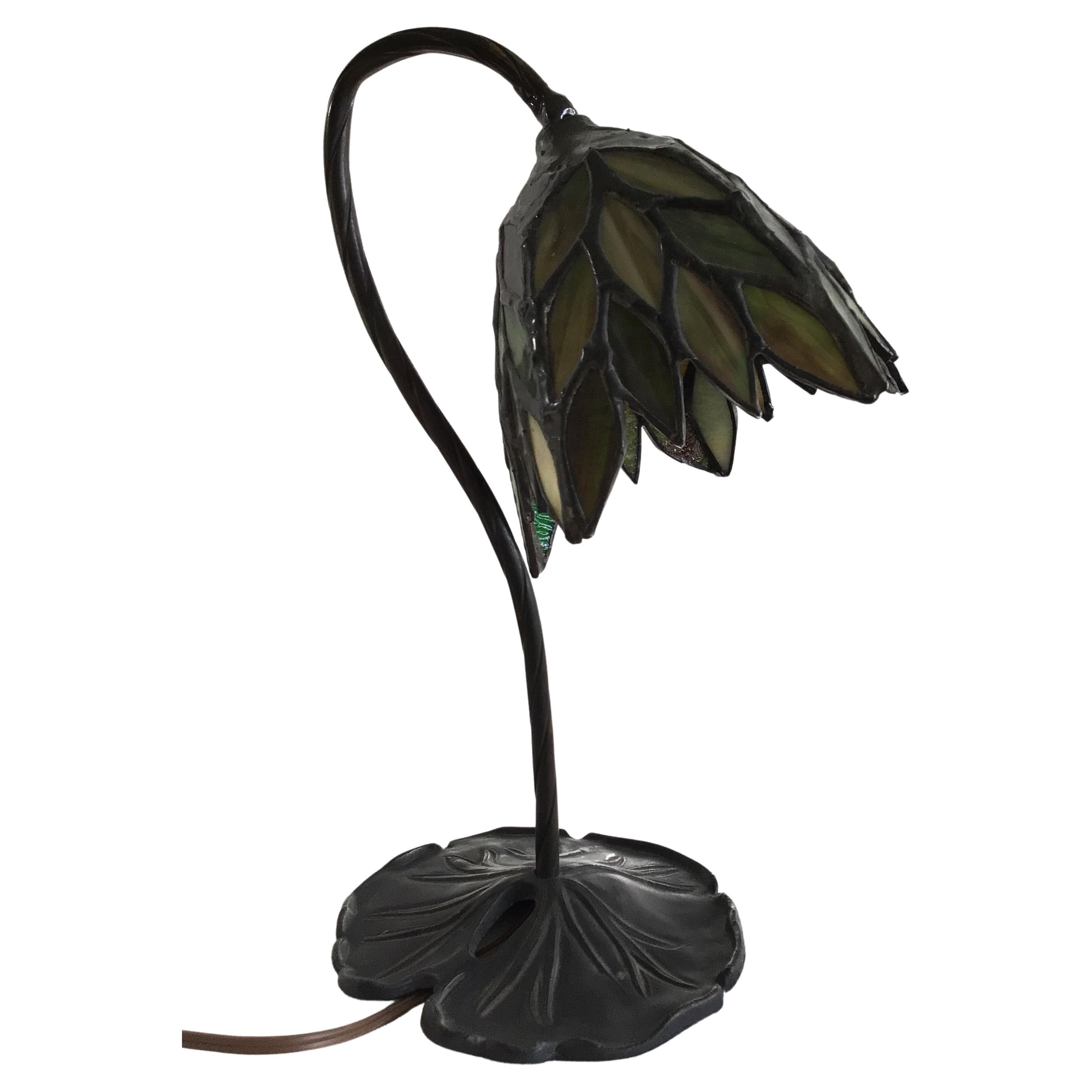 1960s Leaded Stained Glass Desk Lamp on a Lily Pad Metal Base For Sale