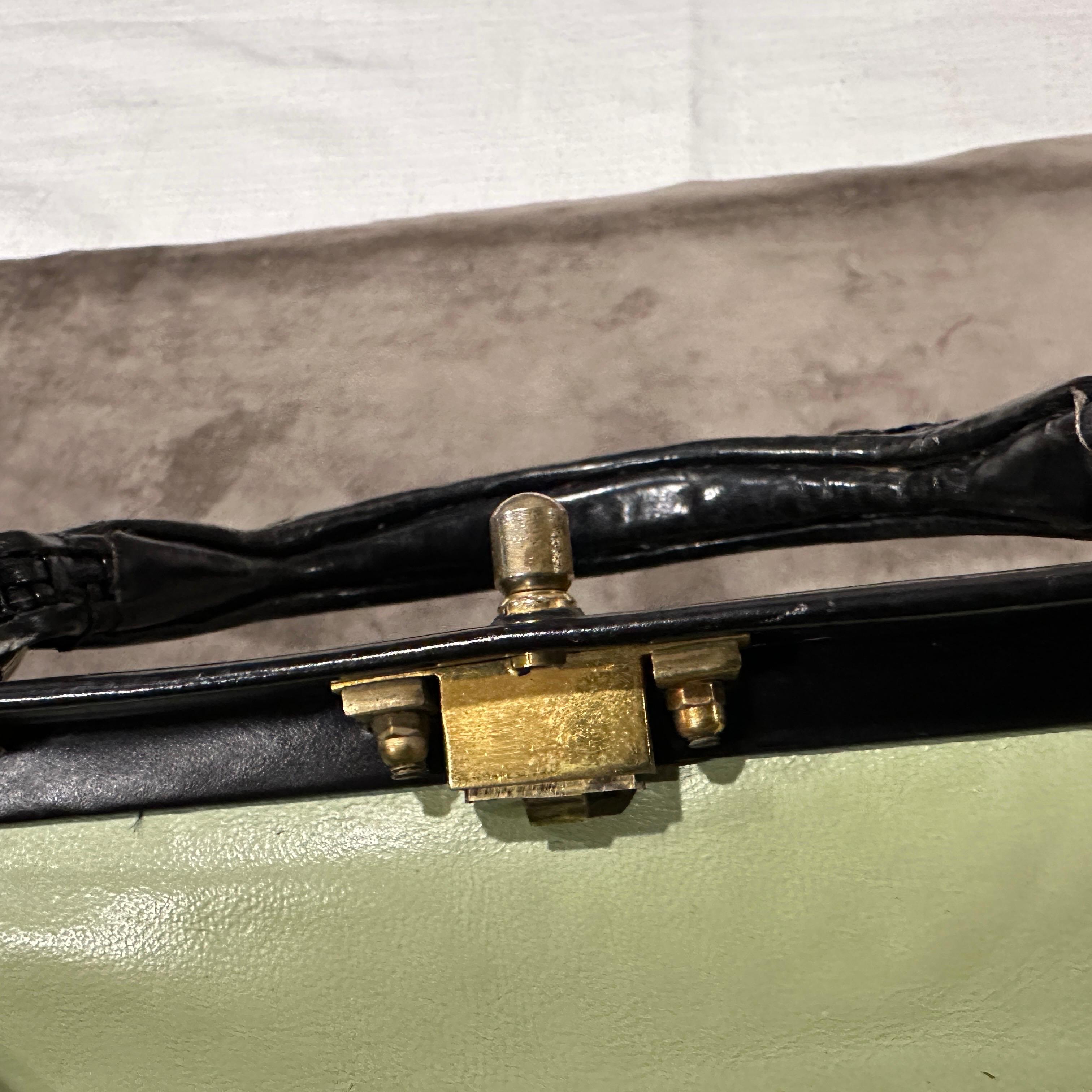 Sac de soirée vénitien à cadenas en cuir et laiton par Roberta Di Camerino, années 1960 en vente 2