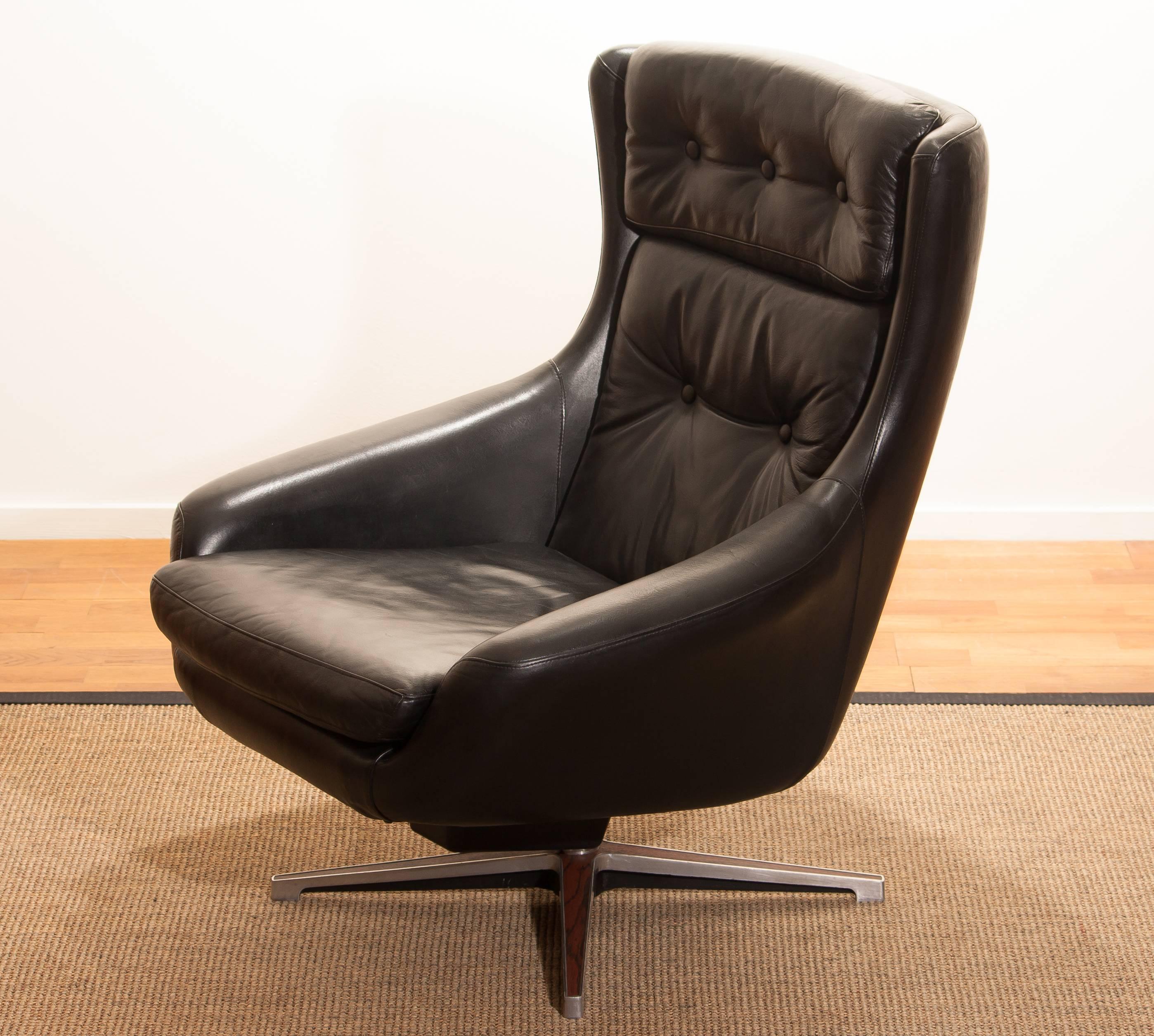 Mid-20th Century 1960s, Leather Black Swivel Rocking Lounge Chair by Lennart Bender