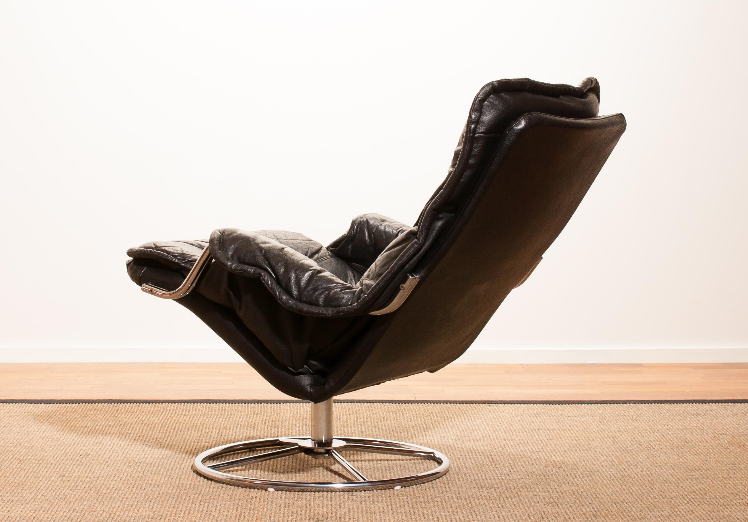 Mid-20th Century 1960s, Leather Black Swivel Rocking Lounge Chair by Lennart Bender