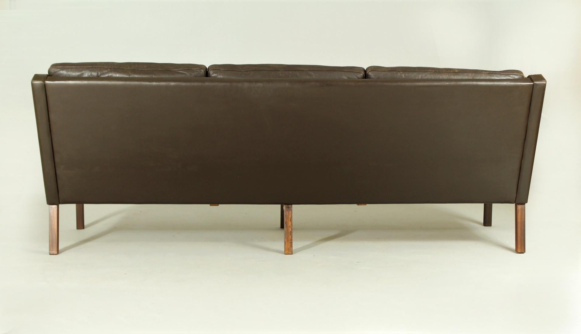 1960s Leather Sofa by Rud Thygesen for AS Vejen Polstermøbelfabrik, Denmark In Fair Condition In Tochovice, CZ