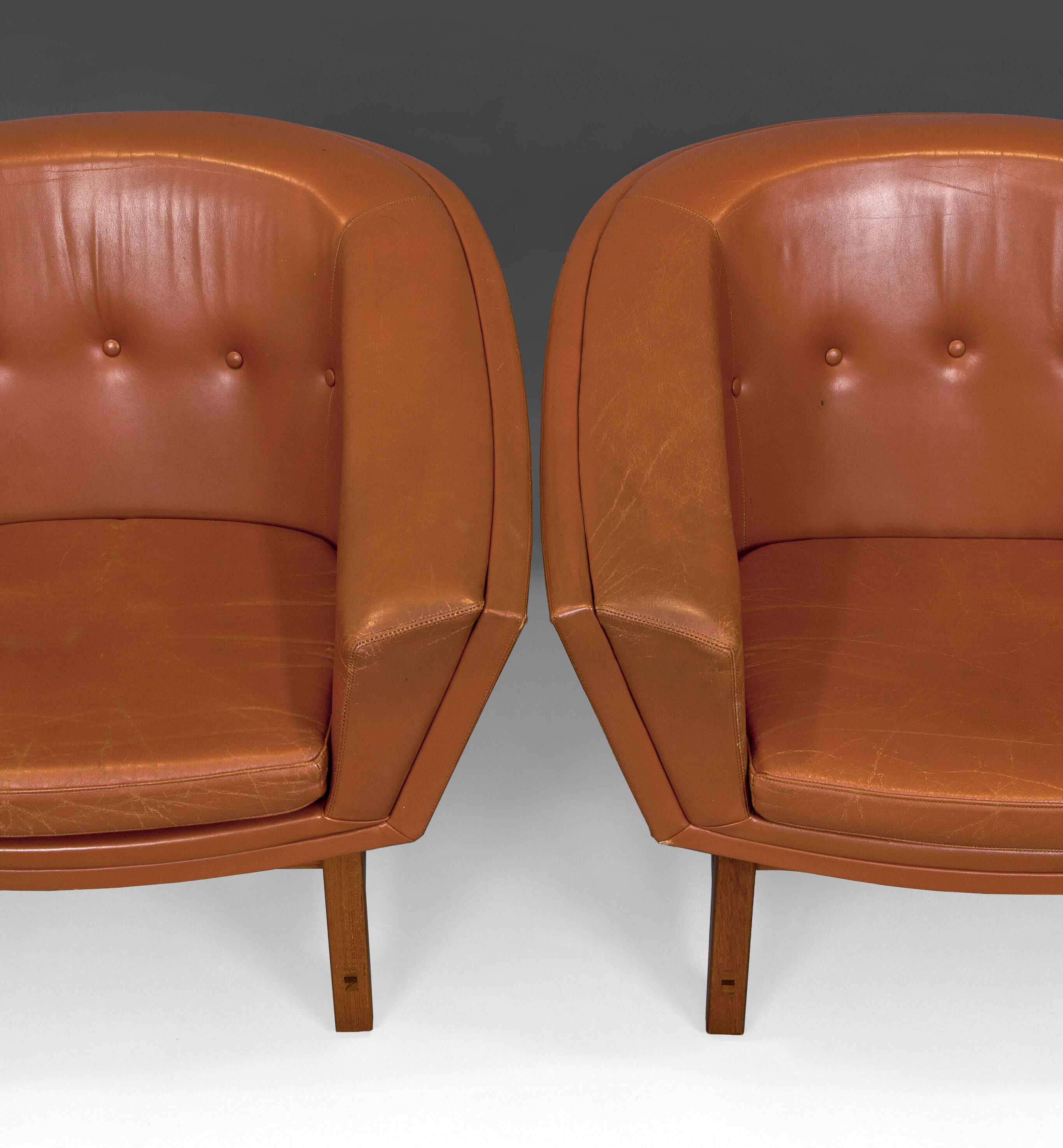 Mid century modern Lennart Bender ''corona'' Armchairs in Leather In Good Condition For Sale In Madrid, ES