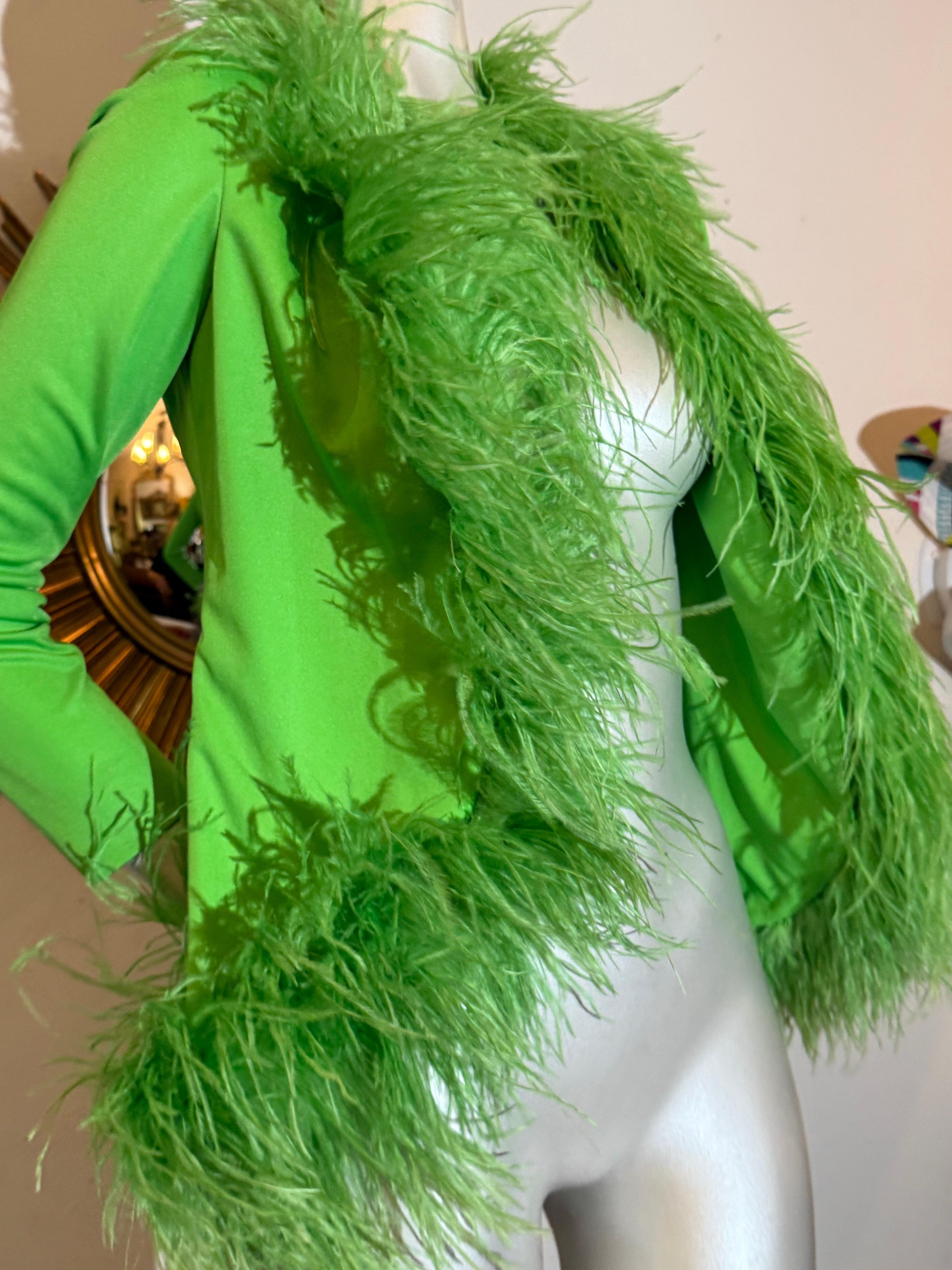 Leo Narducci, anni '60, giacca in maglia Greene & Greene, con rifiniture in piume di struzzo. in vendita 1