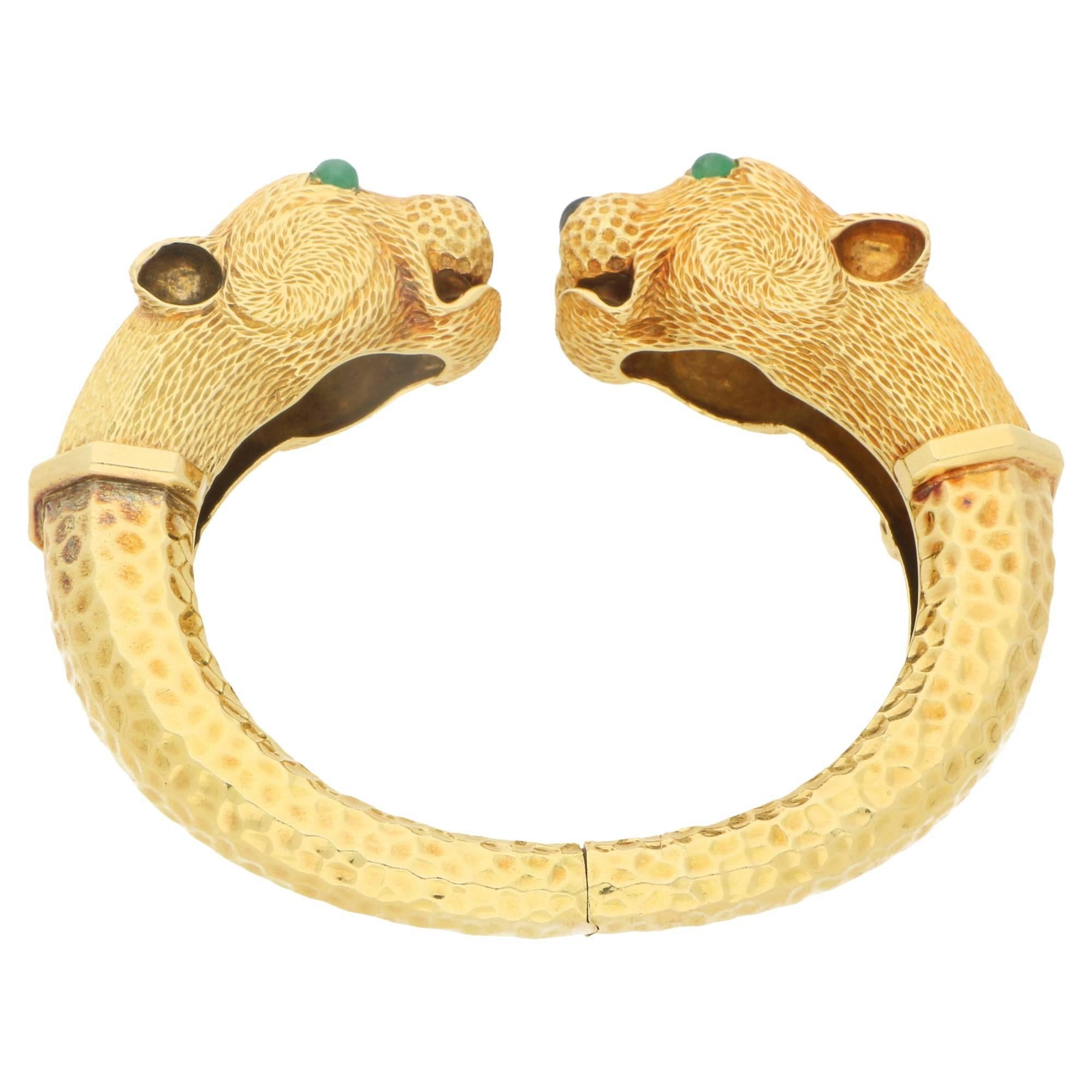 Circa 1960's Leopard Head  - Gold, Diamond and Gem Set Bangle In Excellent Condition In London, GB