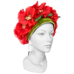 Vintage 1960s Leslie James High-Fashion Floral Hat