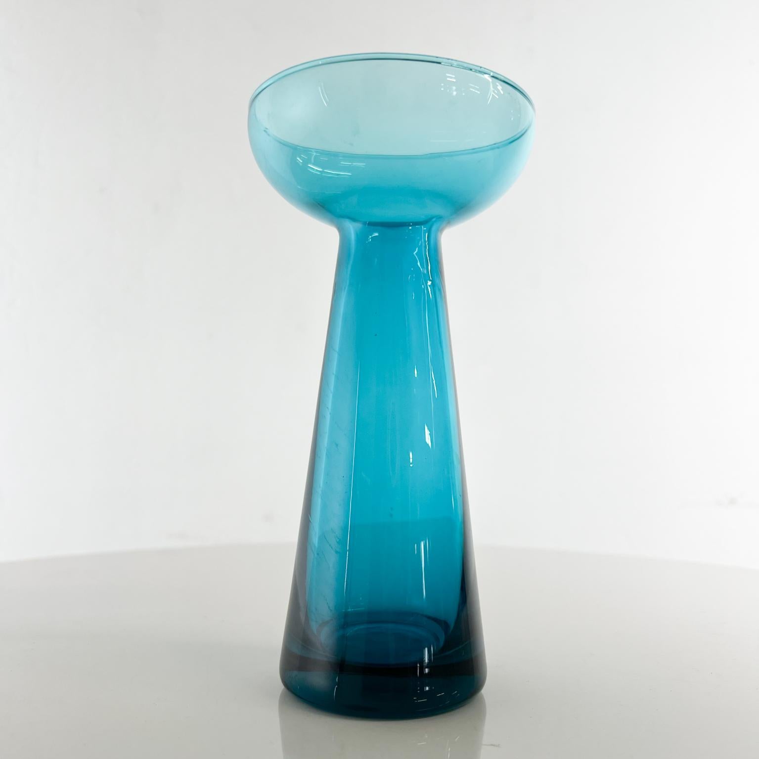 1960s Light Blue Scandinavian Modern Art Glass Bud Vase For Sale 2