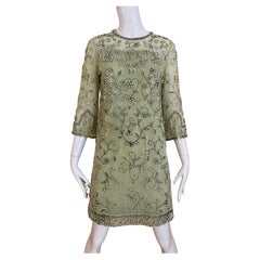 Robe de cocktail perlée vert clair des années 1960 