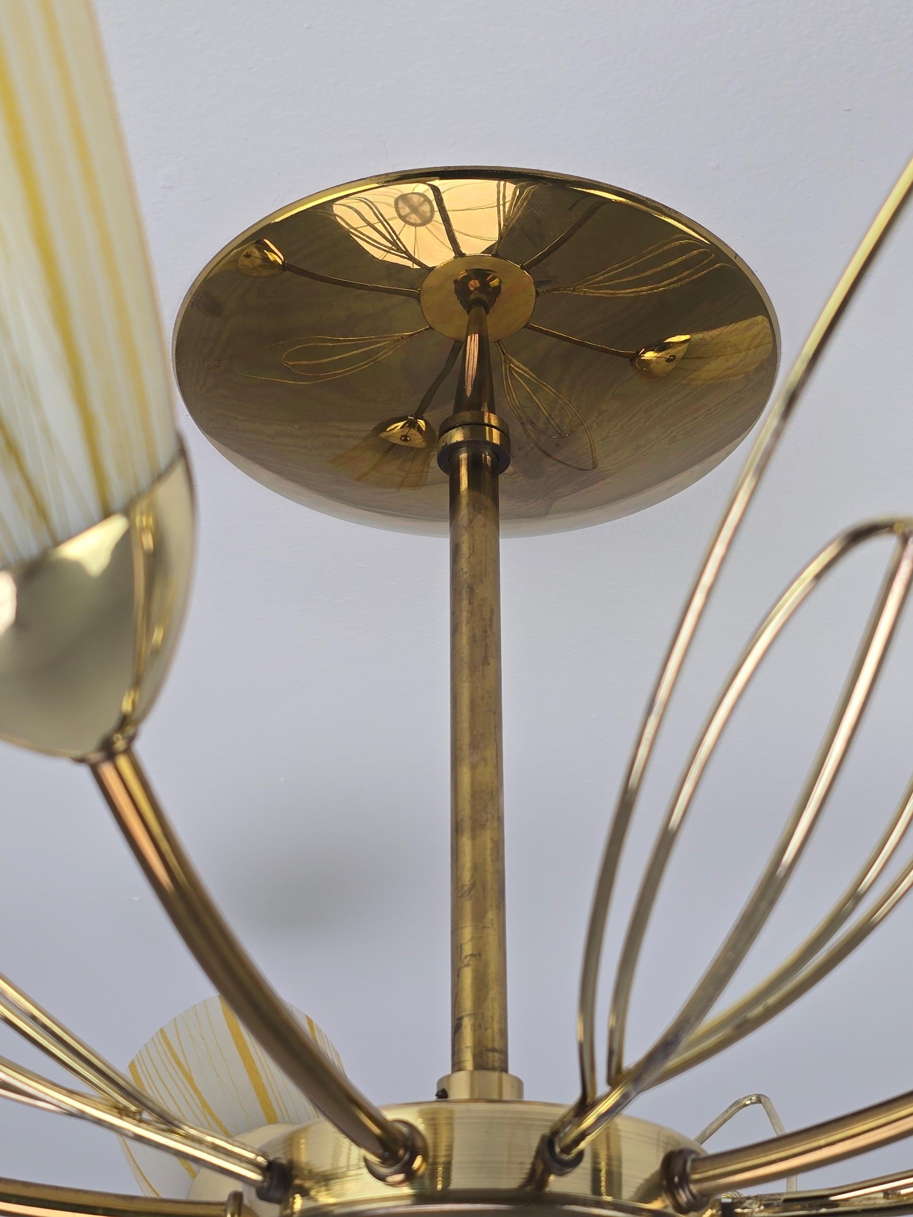 Empotrable de cristal rayado y latón Lightolier de 5 brazos de los años 60 , EE.UU. en venta 3