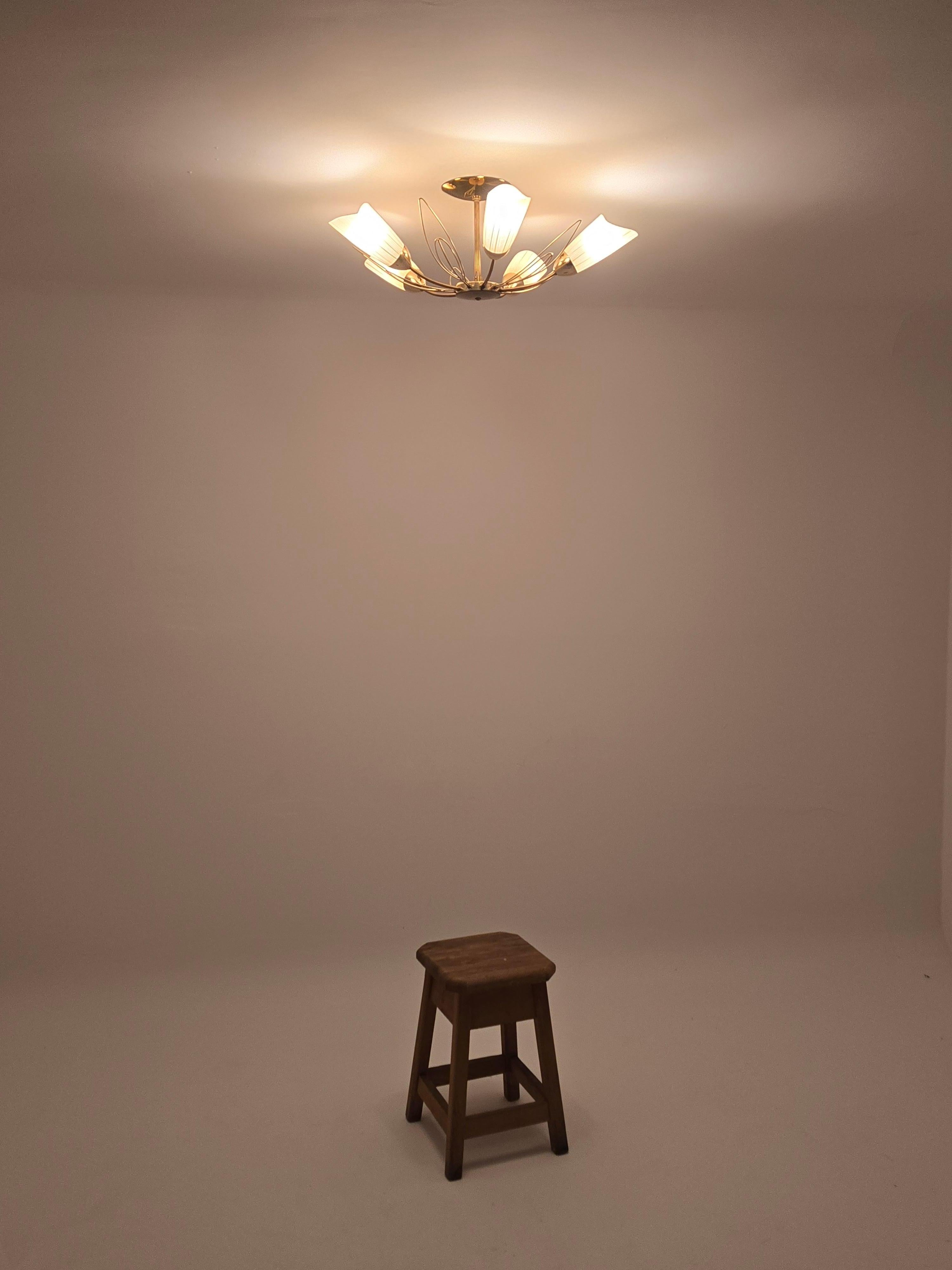 Empotrable de cristal rayado y latón Lightolier de 5 brazos de los años 60 , EE.UU. en venta 6