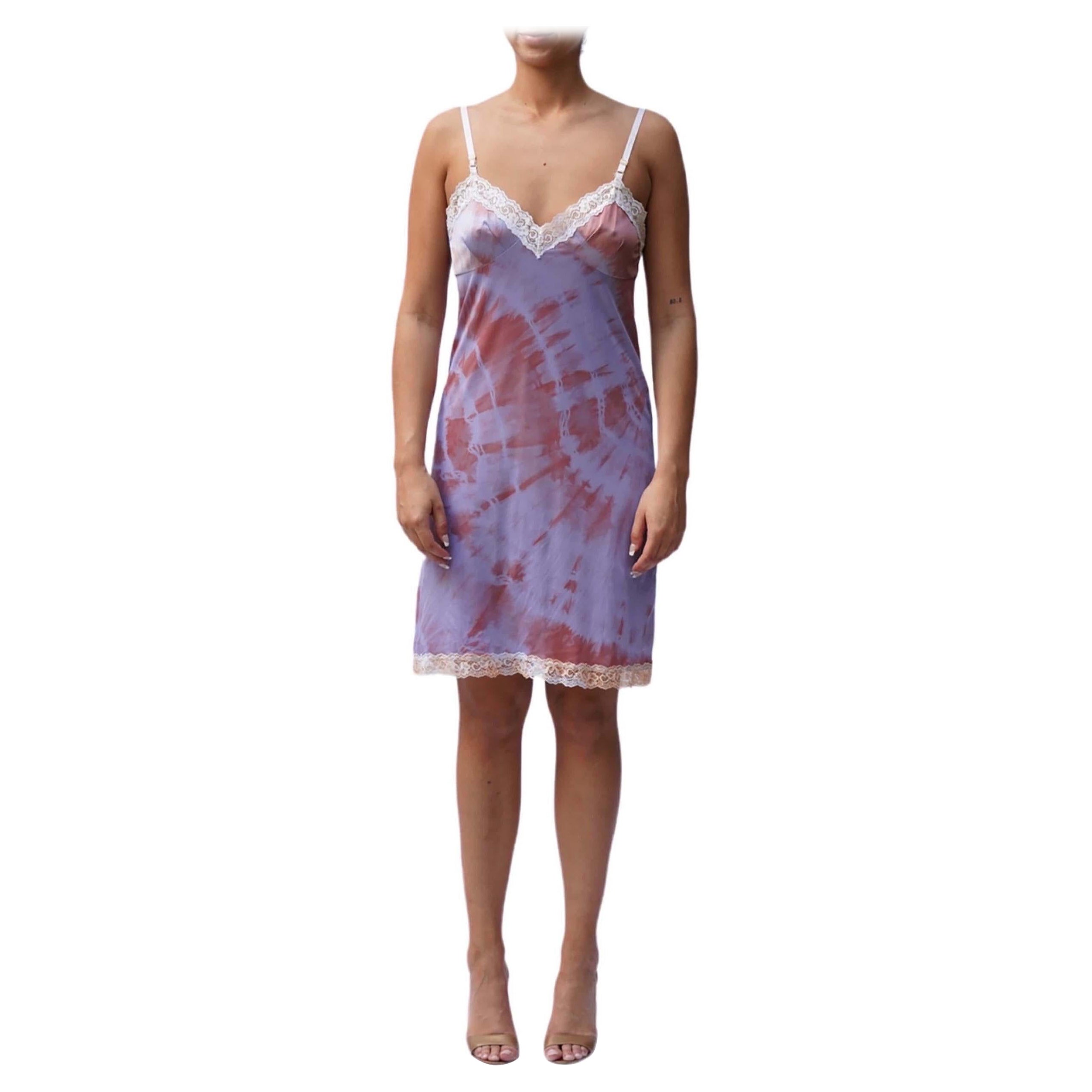 Robe-culotte lilas en jersey tricot poly/nylon teintée par nouage, années 1960