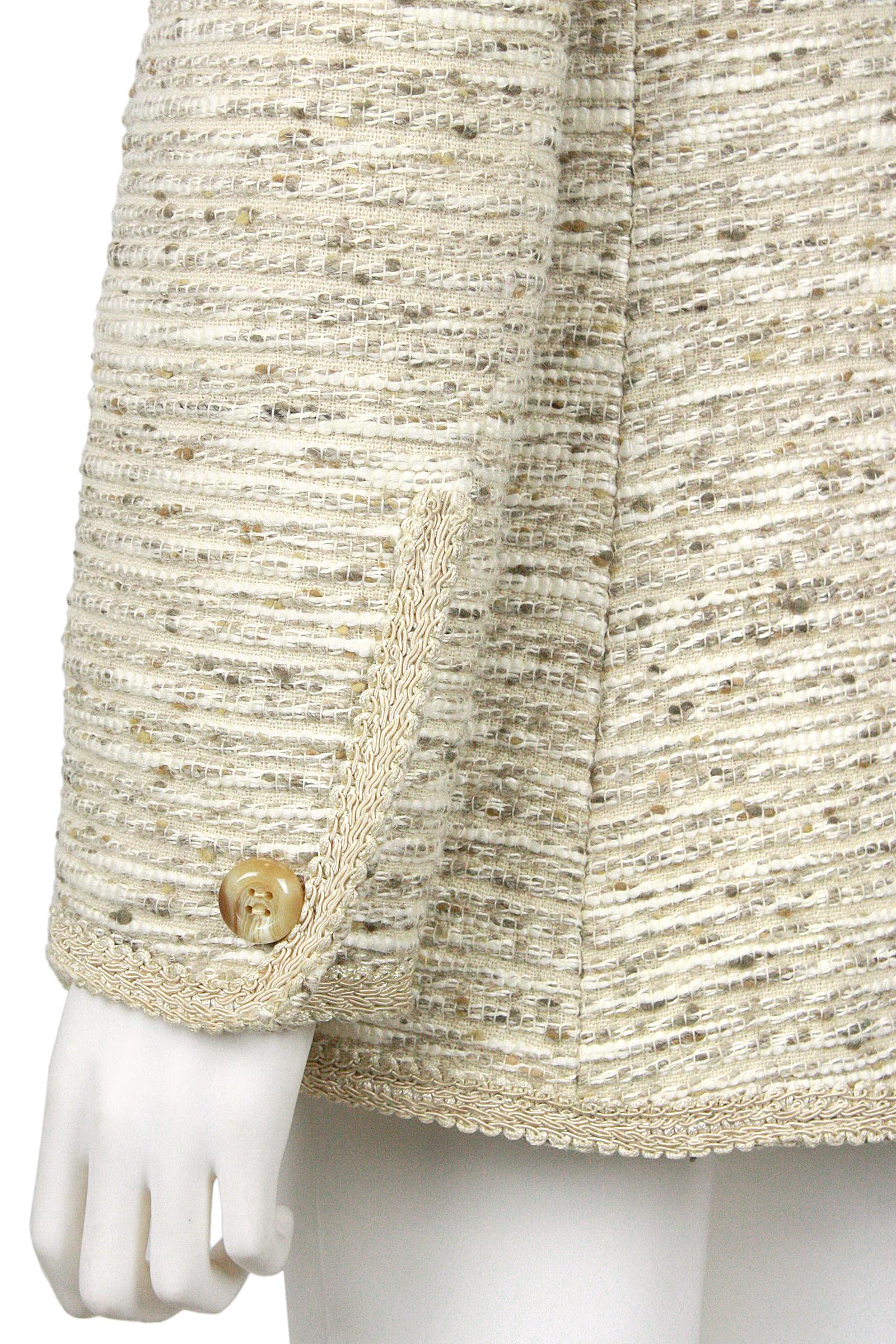 1960s Lilli Ann Beige Boucle Blazer with Ribbon Trim  In Good Condition For Sale In Los Angeles, CA
