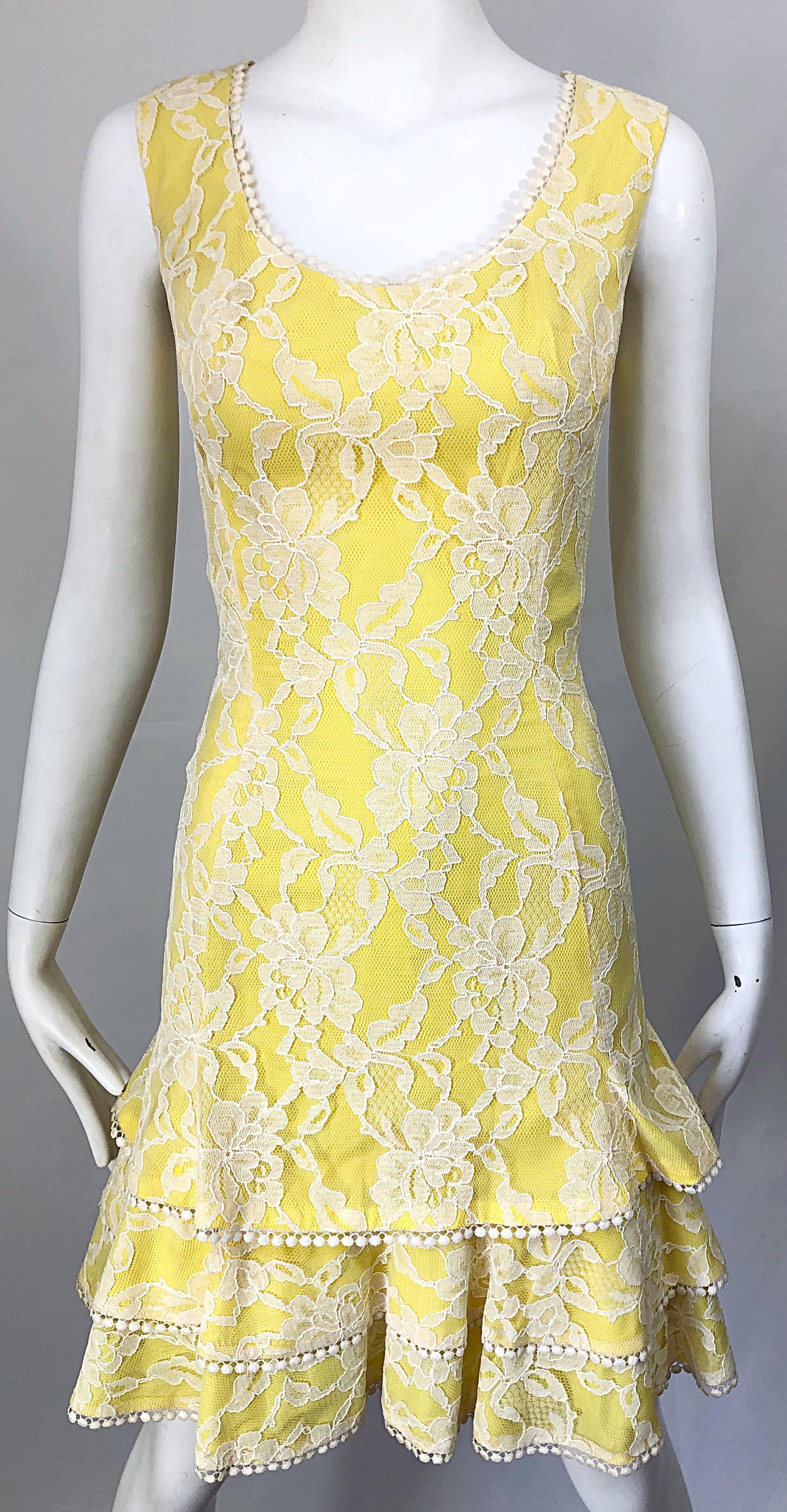 Women's 1960s Lilli Diamond Canary Yellow and White Lace Silk Vintage 60s Dress For Sale