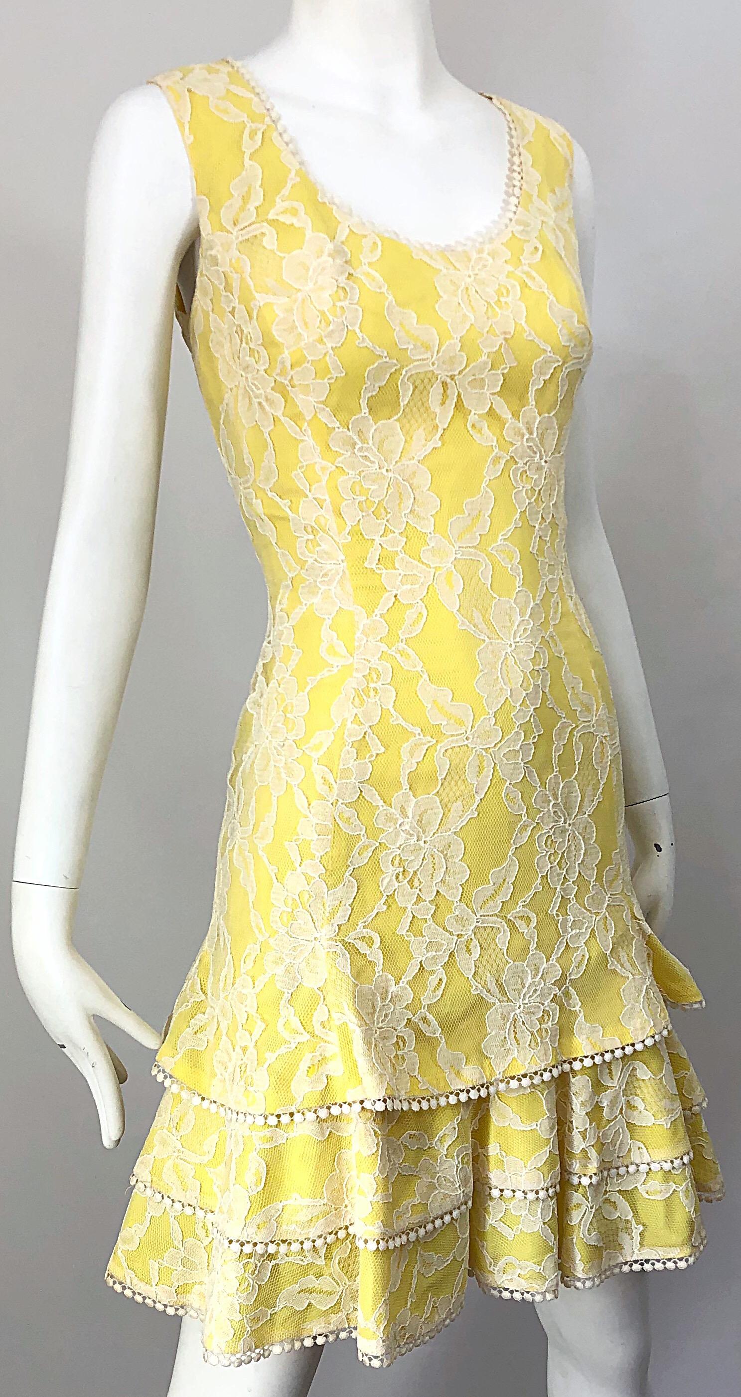1960s Lilli Diamond Canary Yellow and White Lace Silk Vintage 60s Dress For Sale 1