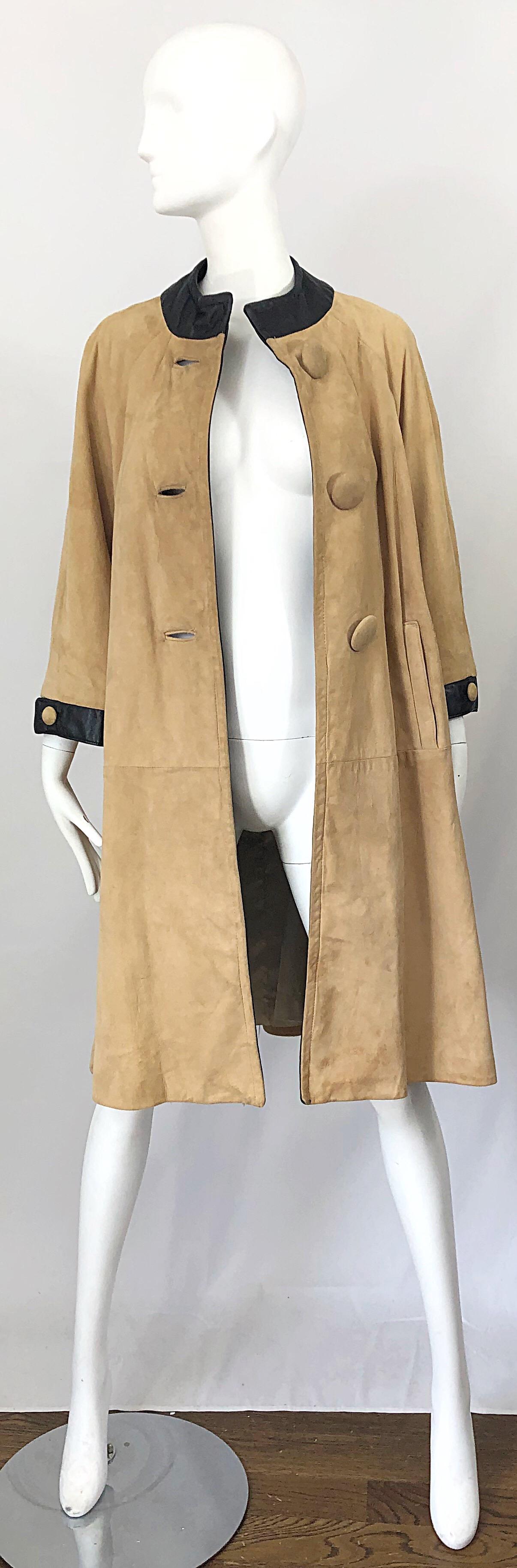 1960s Lillie Rubin Tan + Black Suede and Leather Vintage 60s Swing Jacket Coat 4