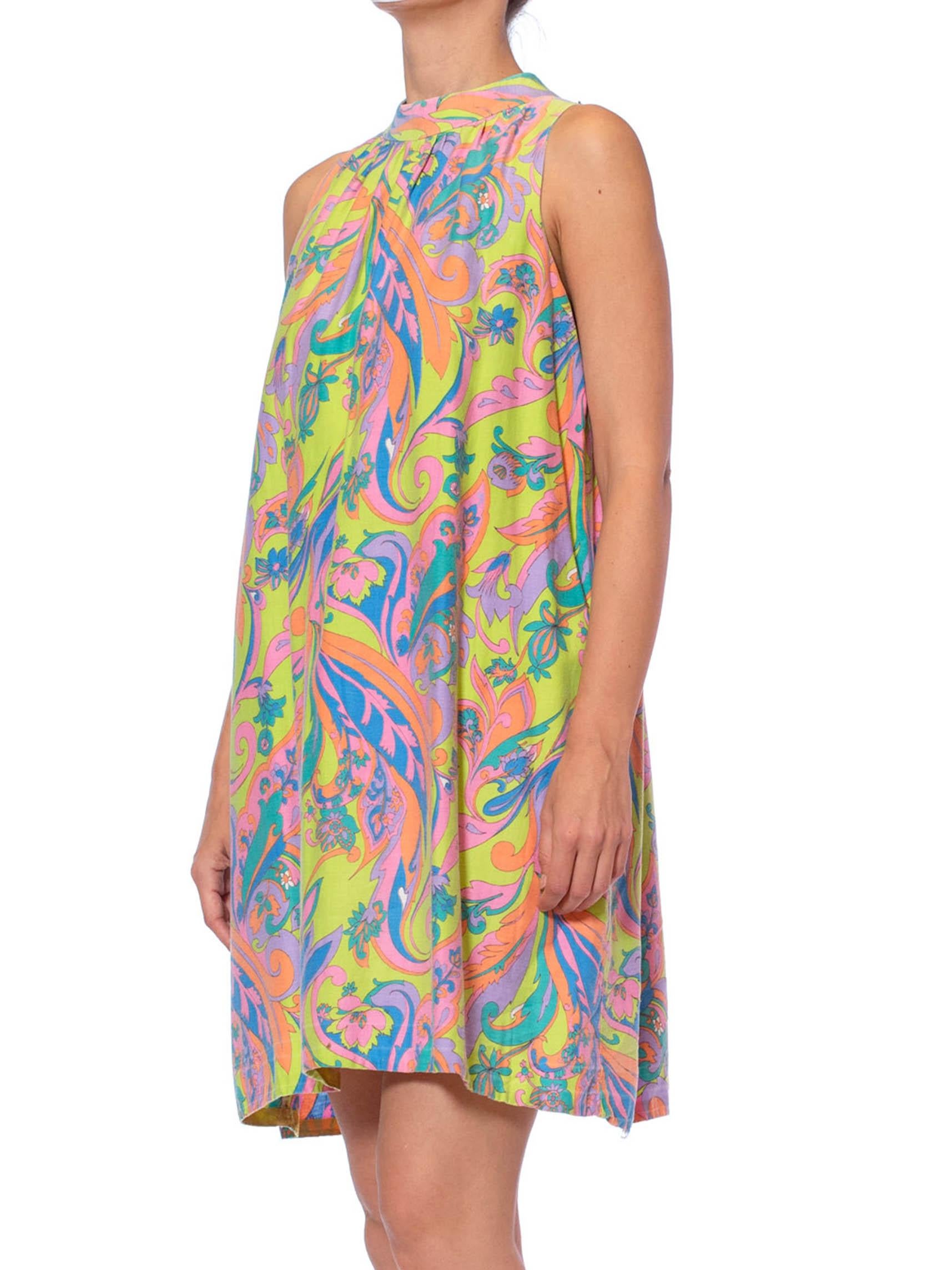 1960S Lime Green Psychedelic Cotton Mod Shift Dress In Excellent Condition For Sale In New York, NY