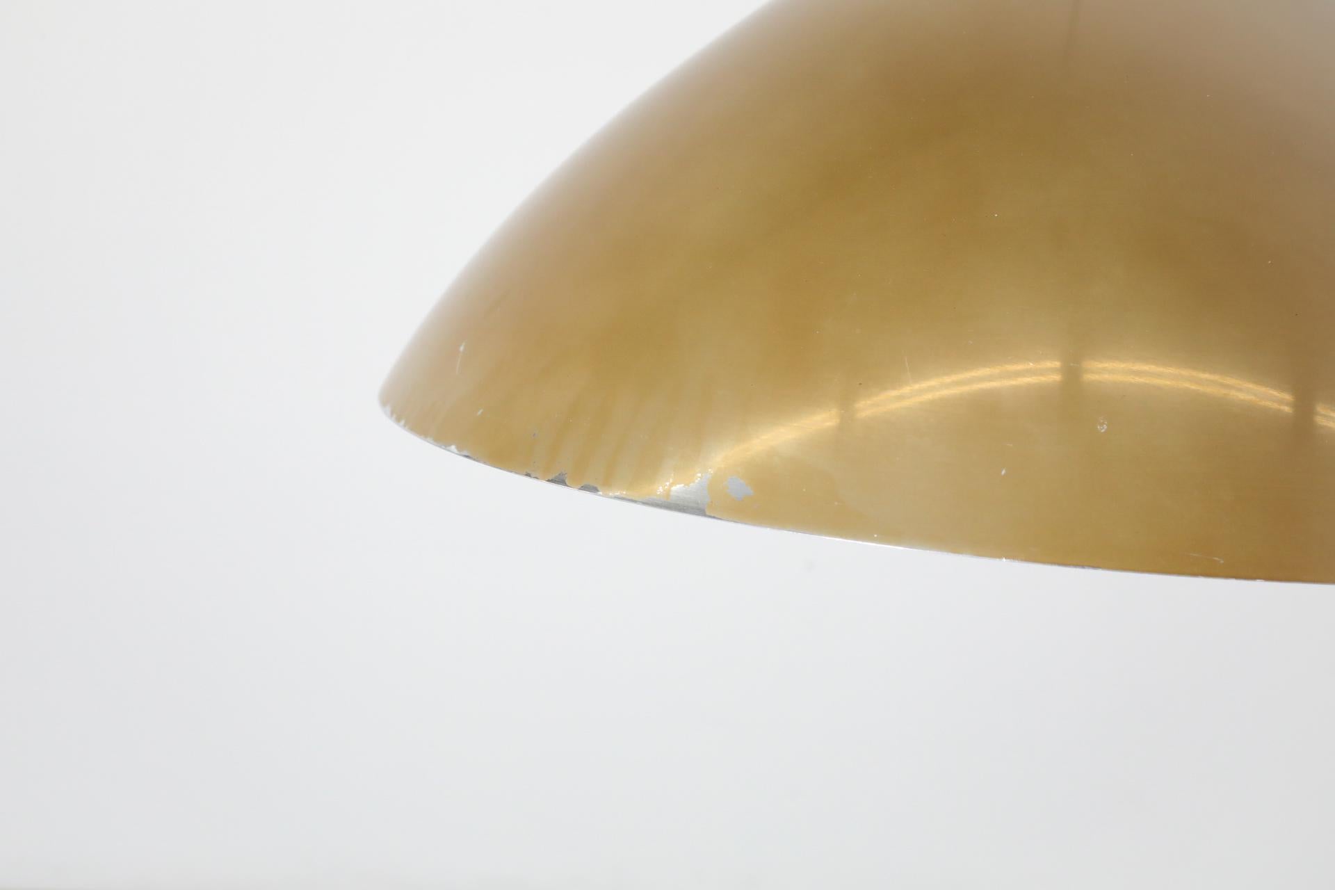 Lampada a sospensione in alluminio filato anni '60 Lisa Johansson-Pape Brassy in vendita 2