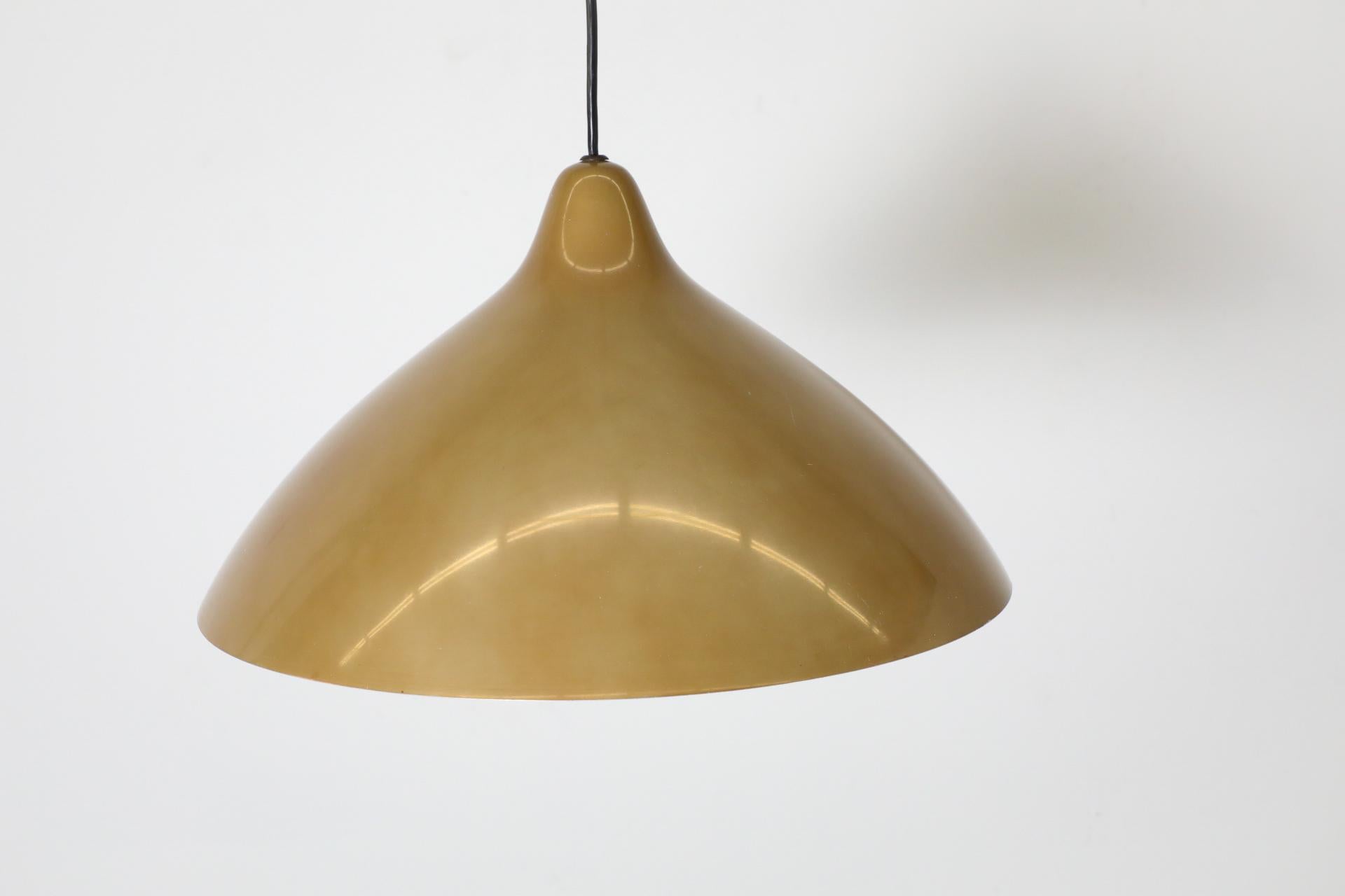 Lampada a sospensione in alluminio filato anni '60 Lisa Johansson-Pape Brassy in vendita 1