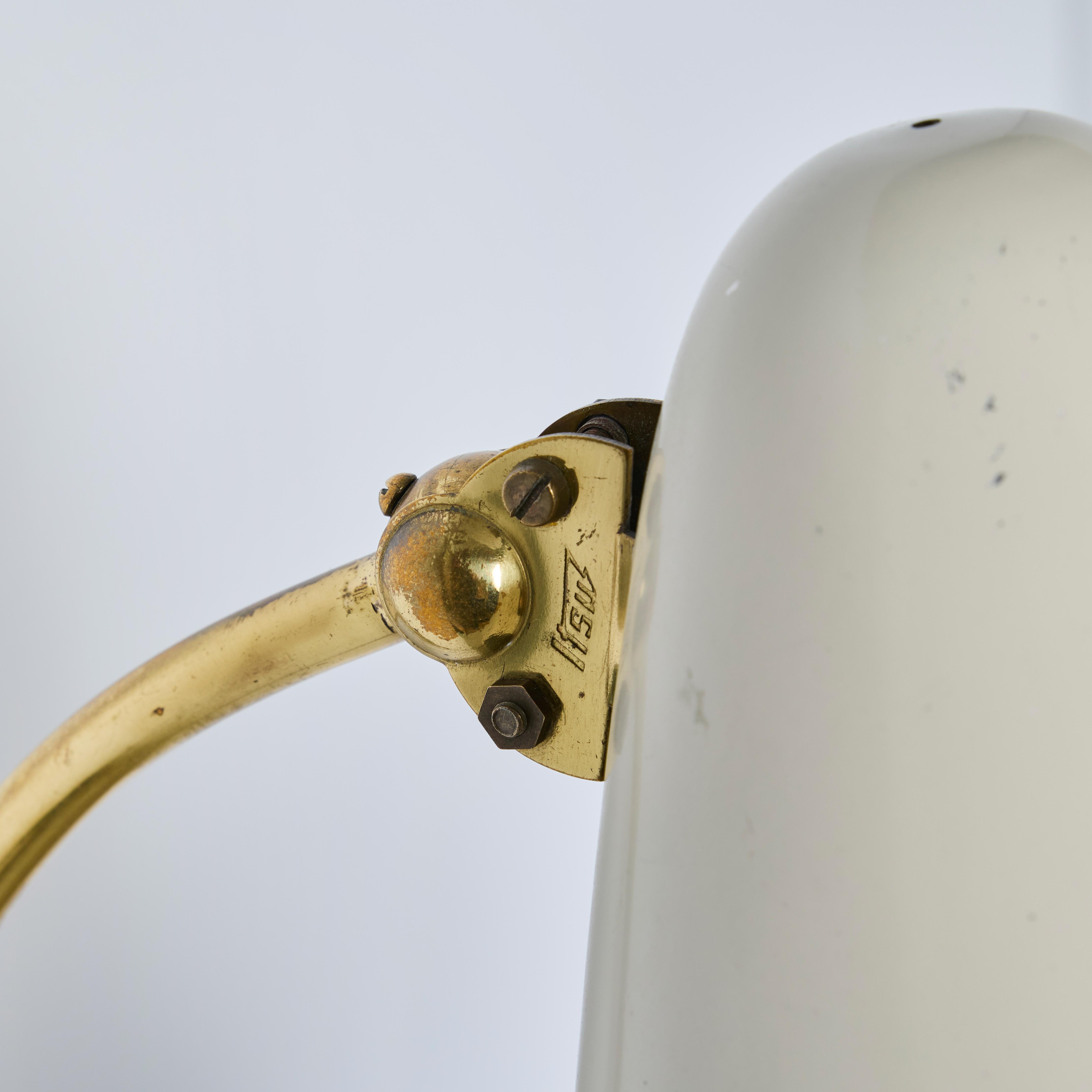 1960er Lisa Johansson-Pape Weiße Plug-in-Wandleuchte für Itsu im Angebot 3