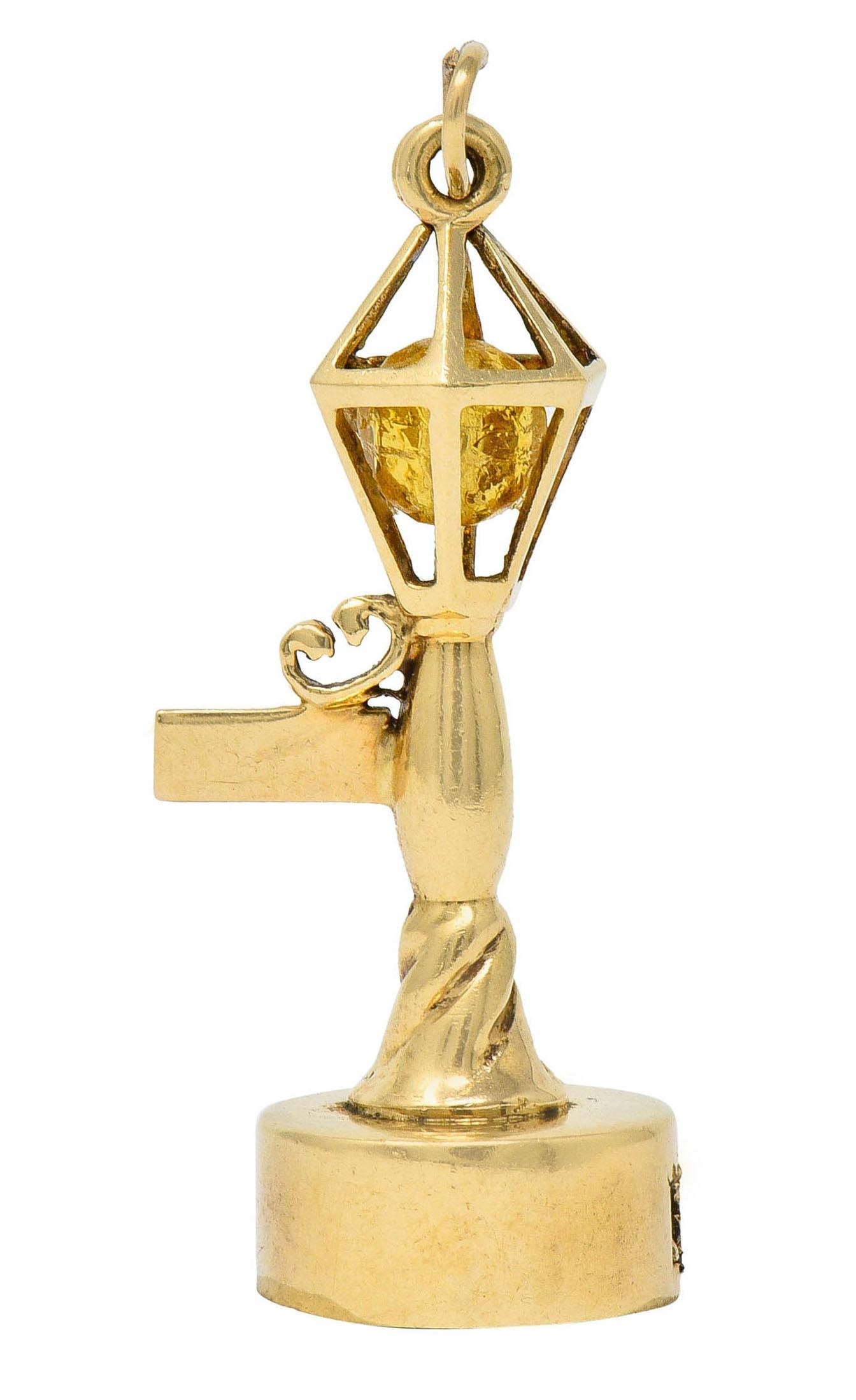 1960s Litacharm Inc. Vintage 14 Karat Gold Lamp Post Pendant Charm For Sale 3