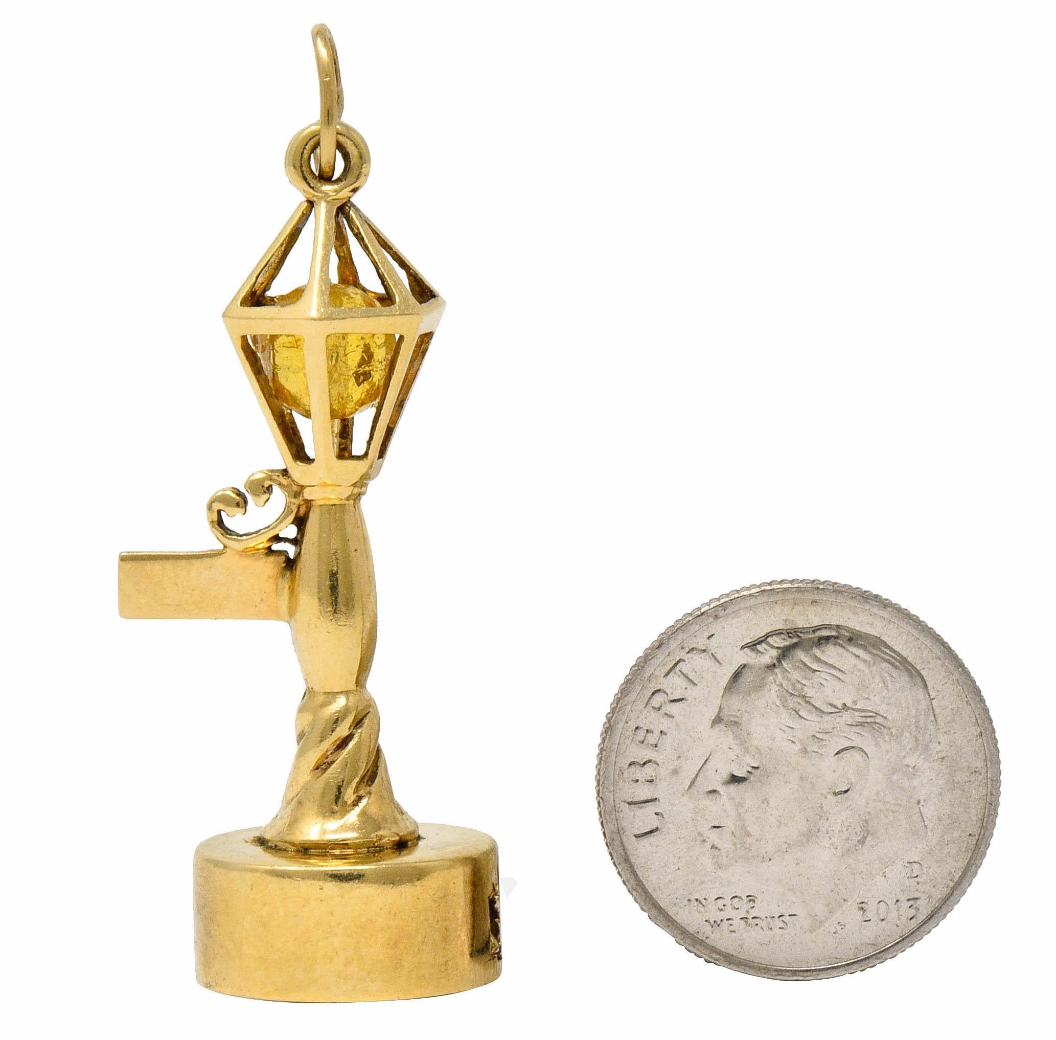 1960s Litacharm Inc. Vintage 14 Karat Gold Lamp Post Pendant Charm For Sale 4